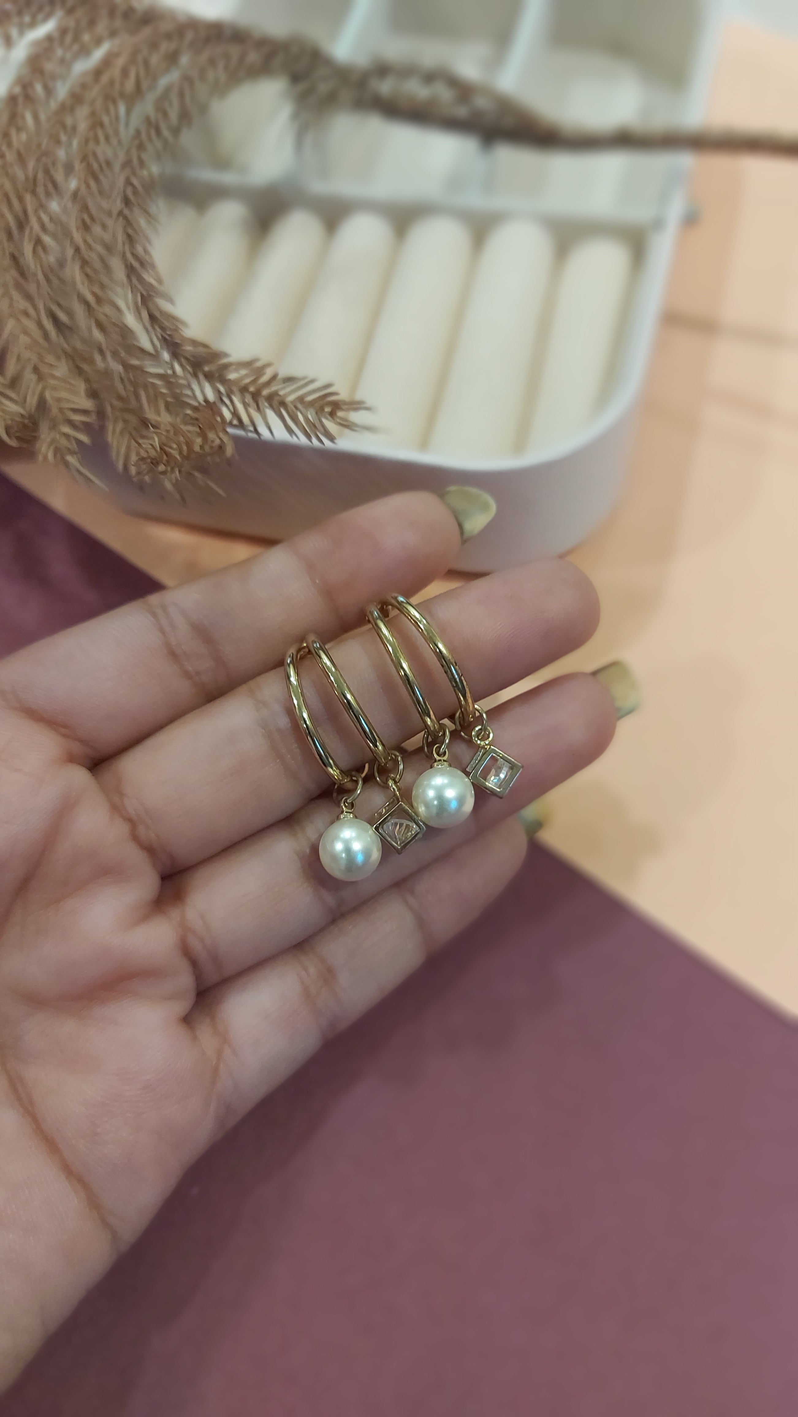 GOLD PLATED DANGLING PEARL EARRING