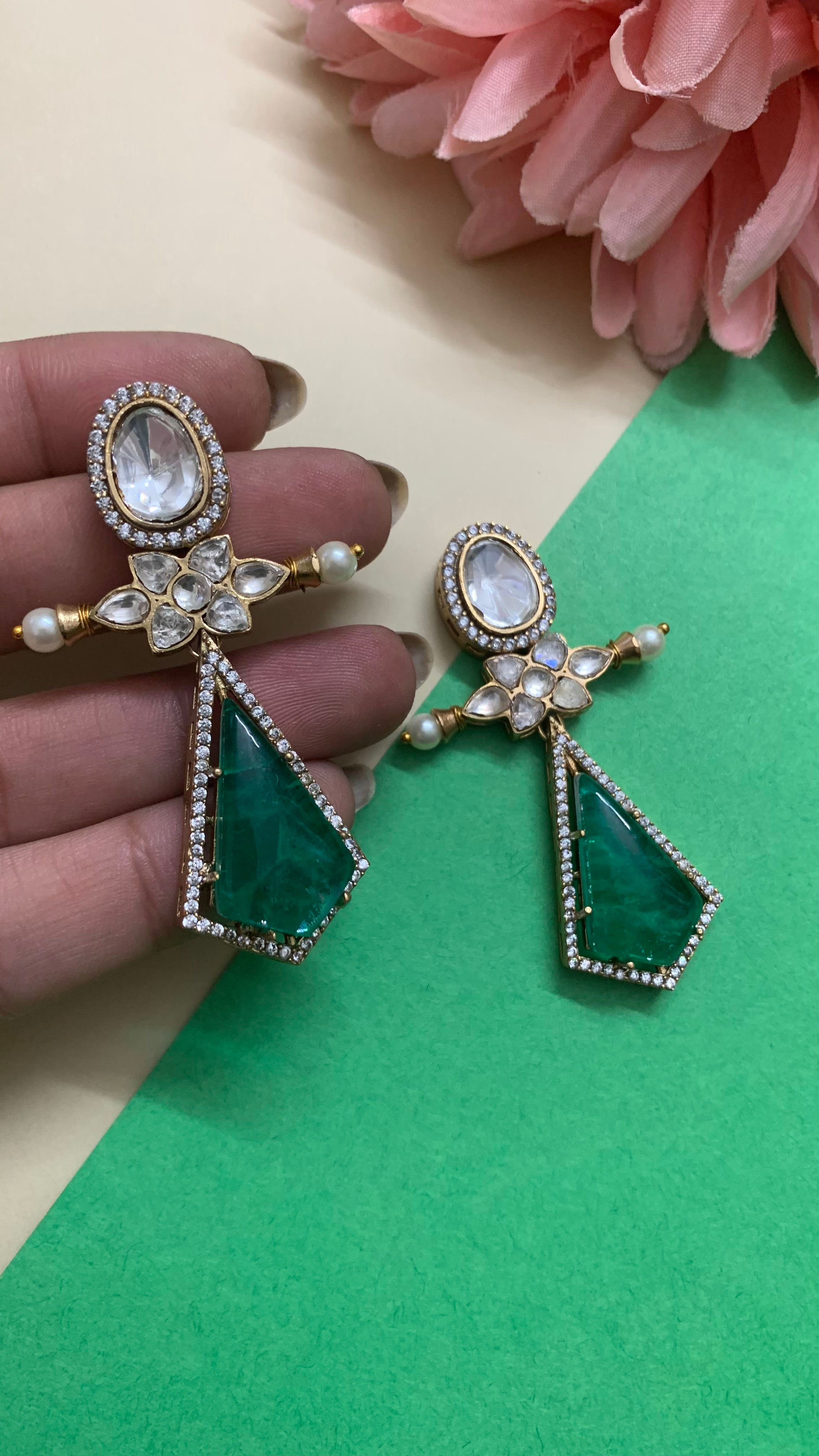 OZEL GOLD PLATED KUNDAN MOISSONITE POLKI AND EMERALD GREEN STONE AND PEARLS EARRINGS