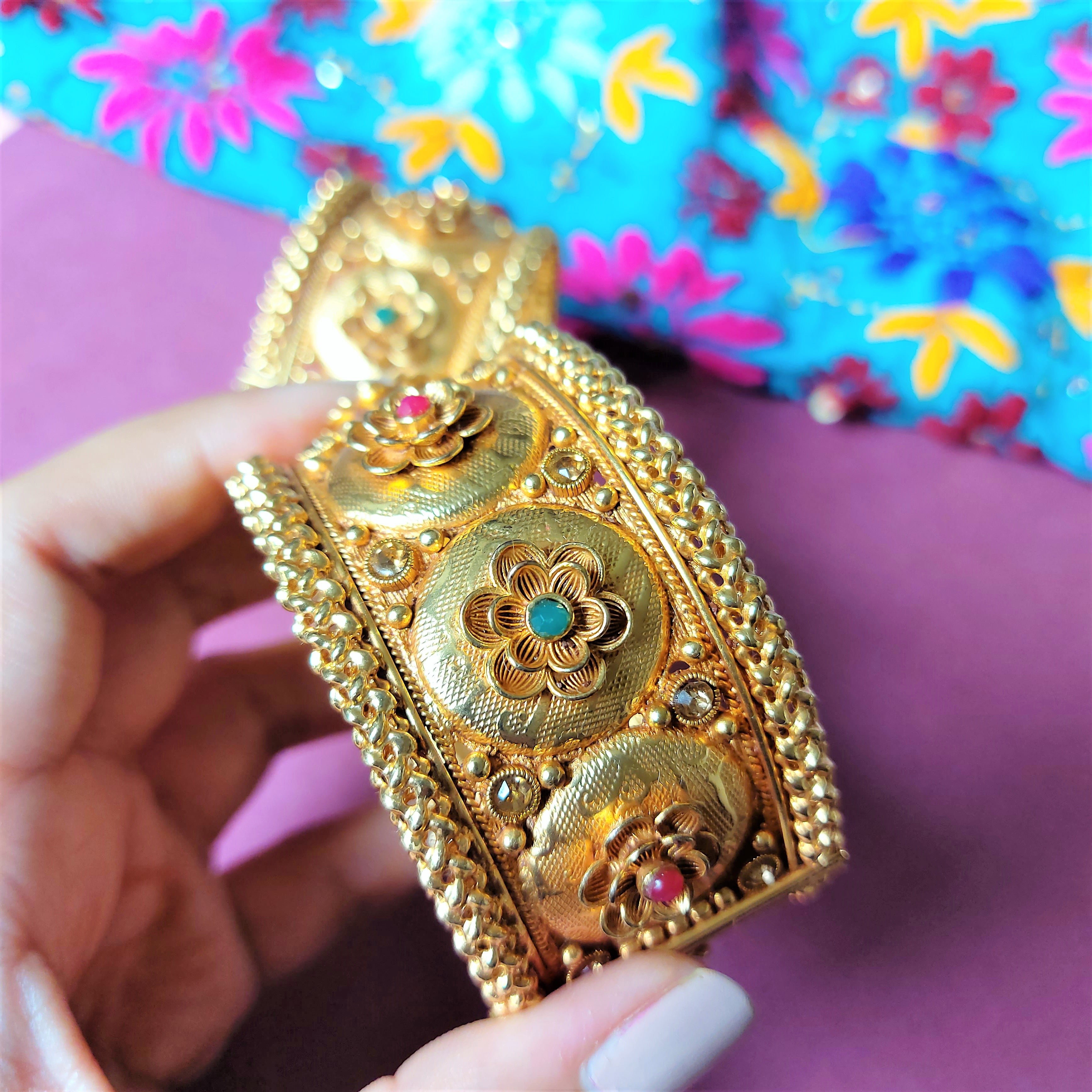 KUNDAN GOLD PLATED OPENABLE KADA