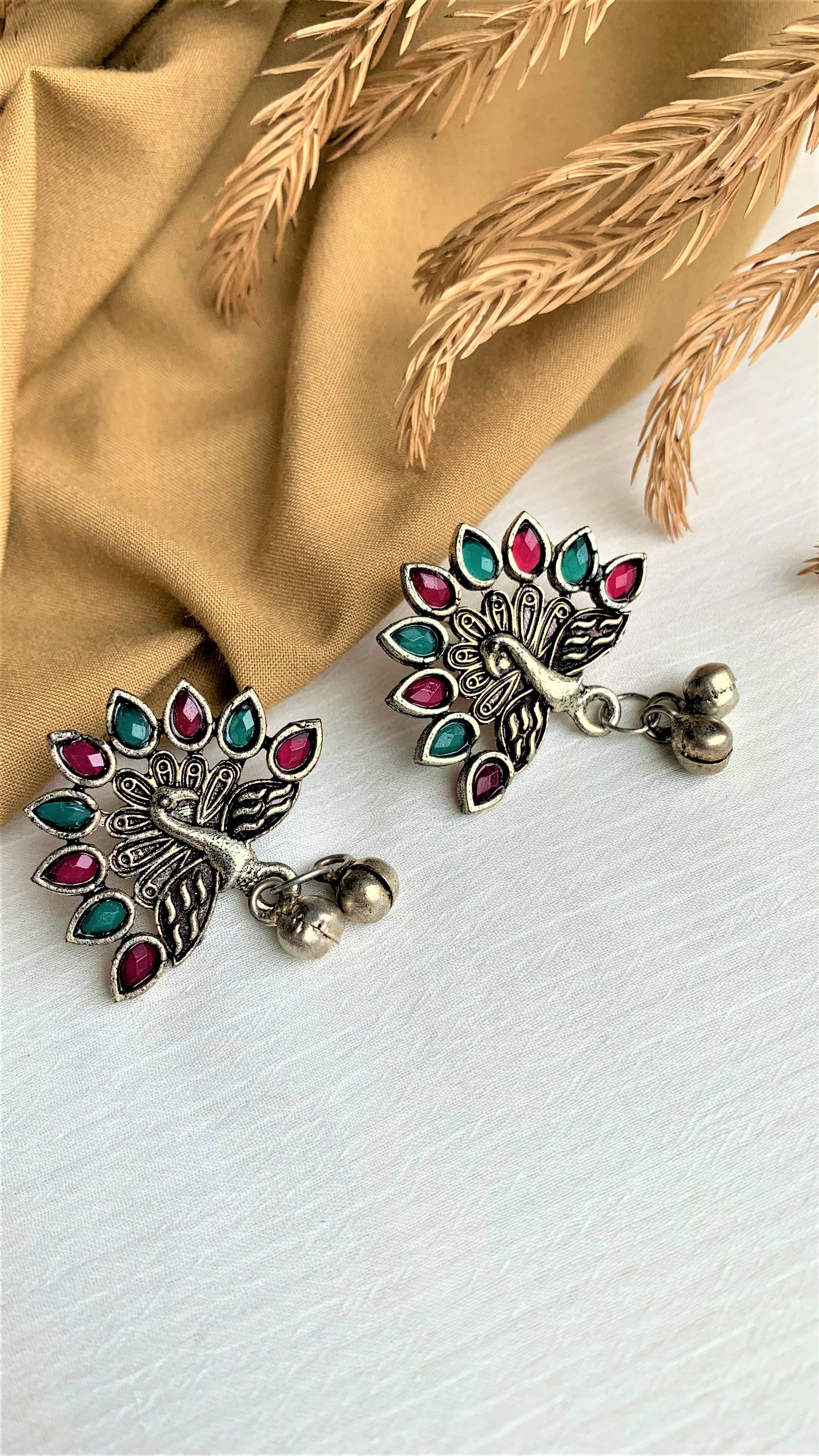 DHRITI EAR STUDS