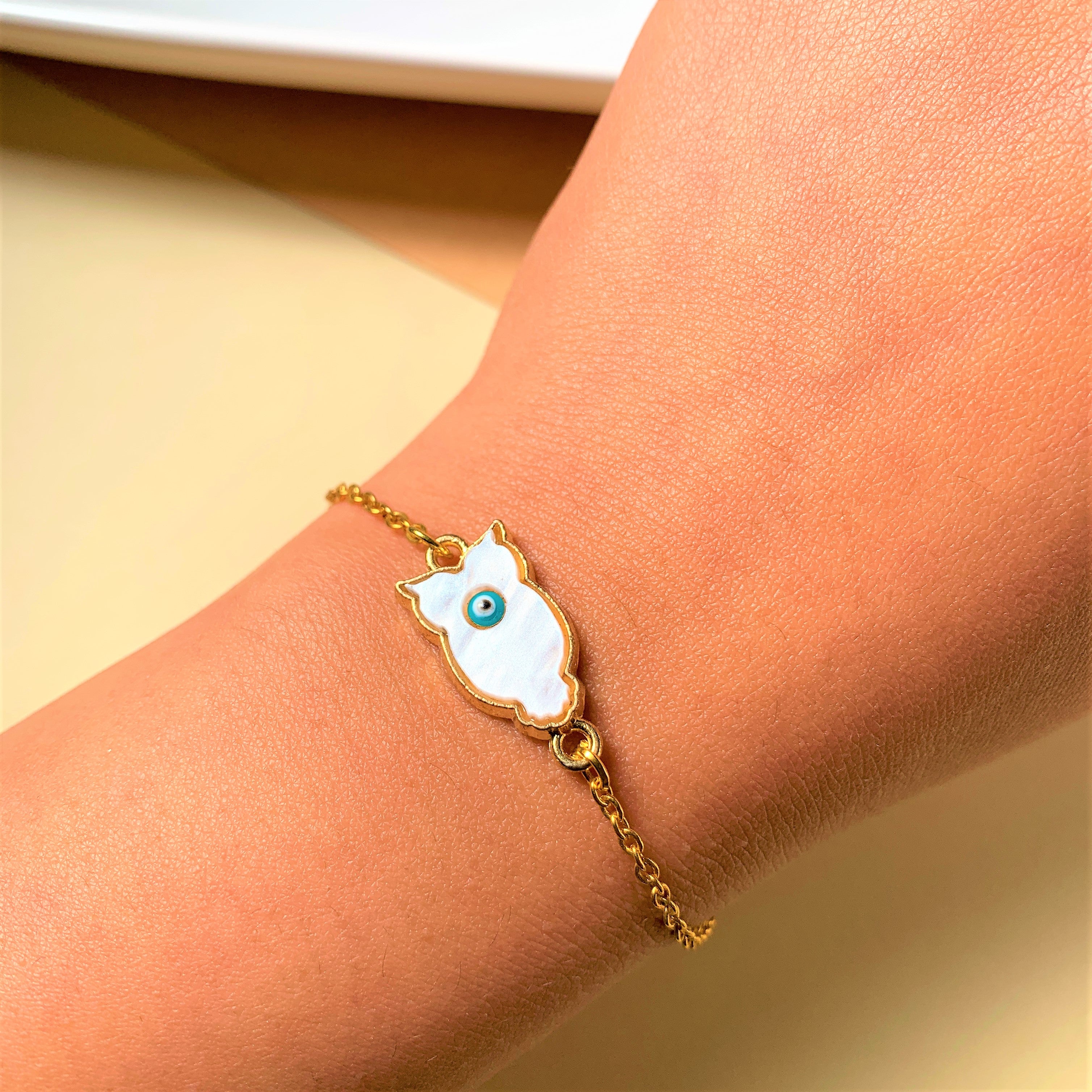 EVIL EYE HAND BRACELET