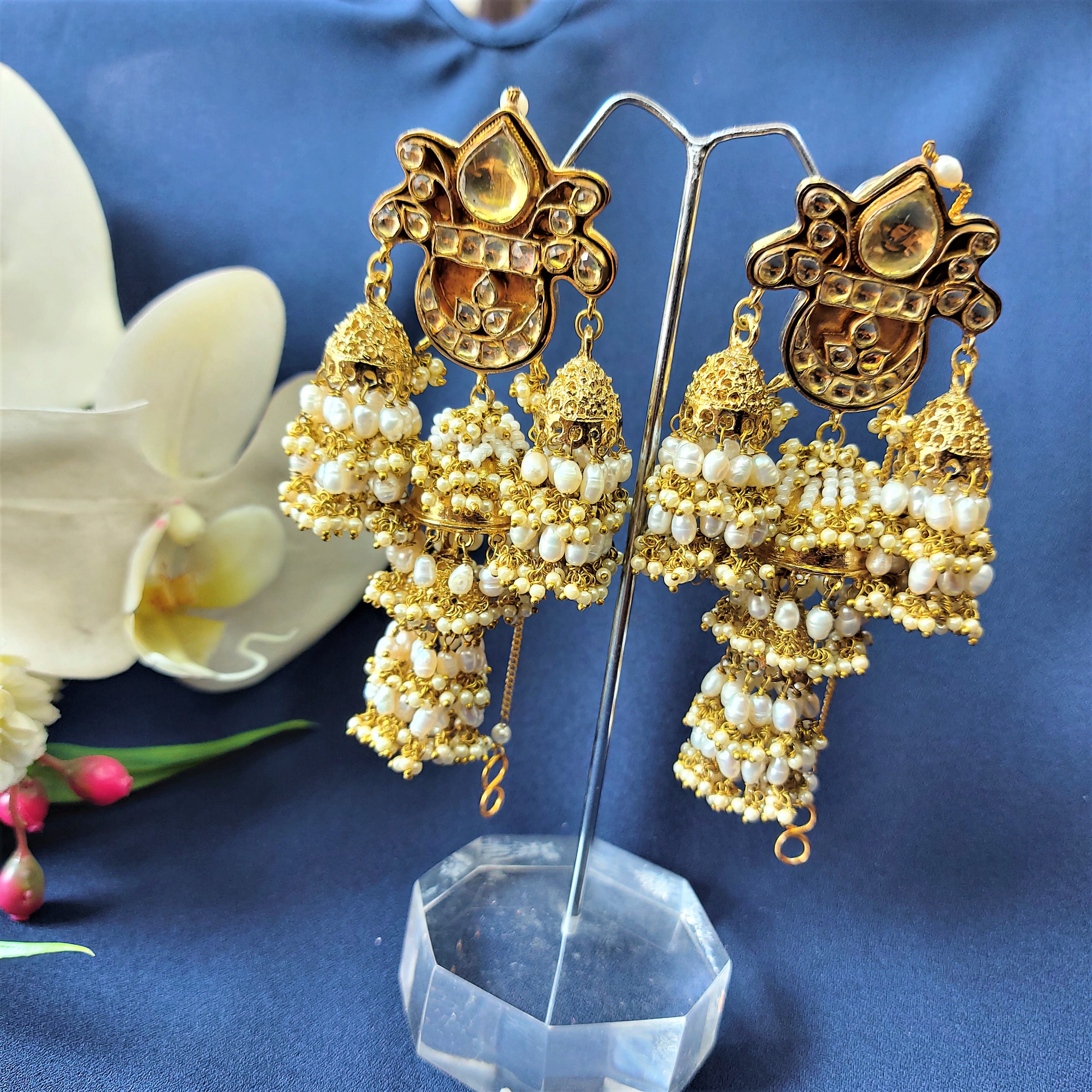AARAVI KUNDAN CHANDELIER EARRING