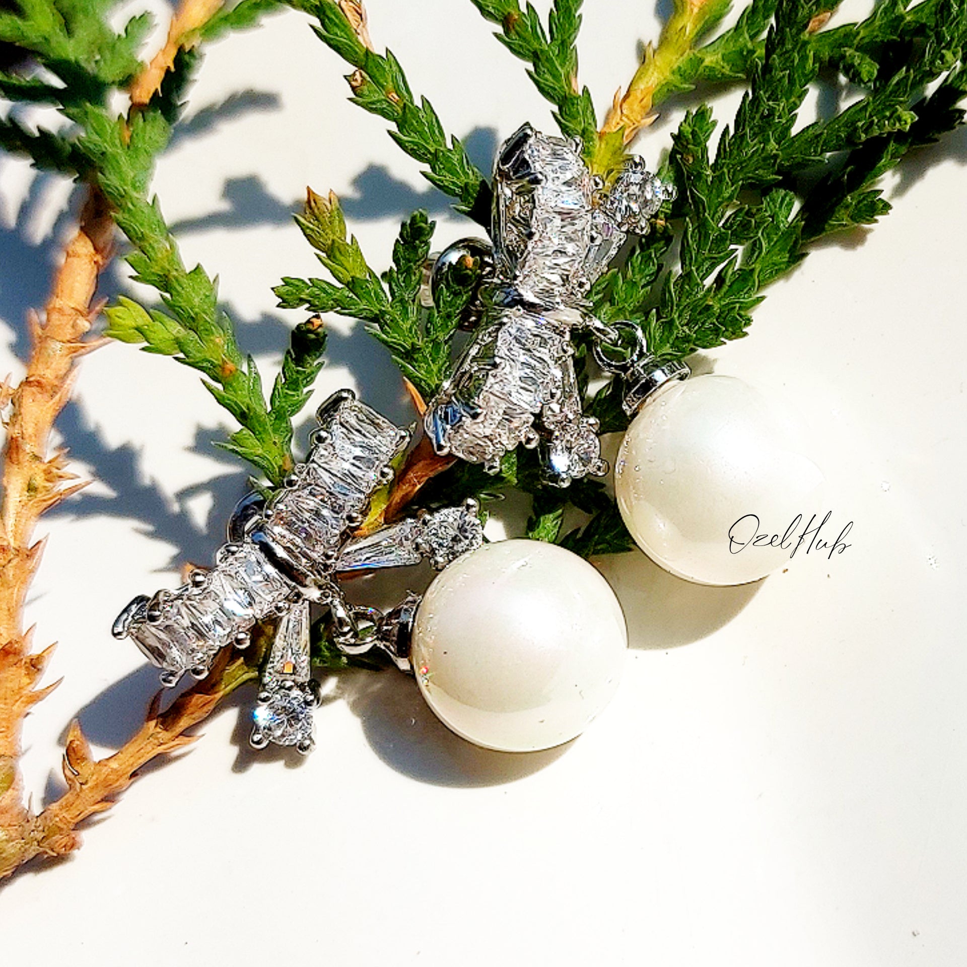BOW PEARL EARRING