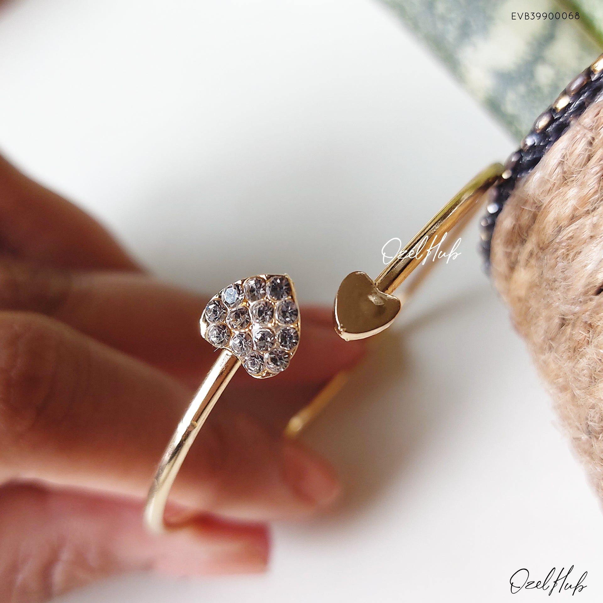 HEART TO HEART BRACELET