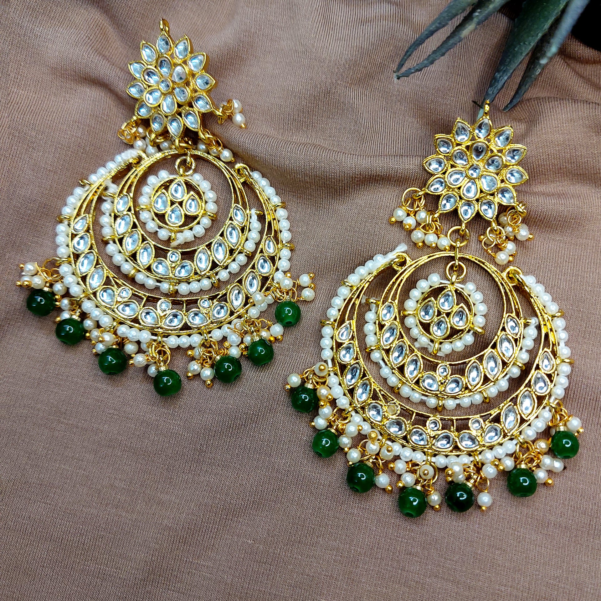 VEDIKA KUNDAN CHANDBALI EARRING