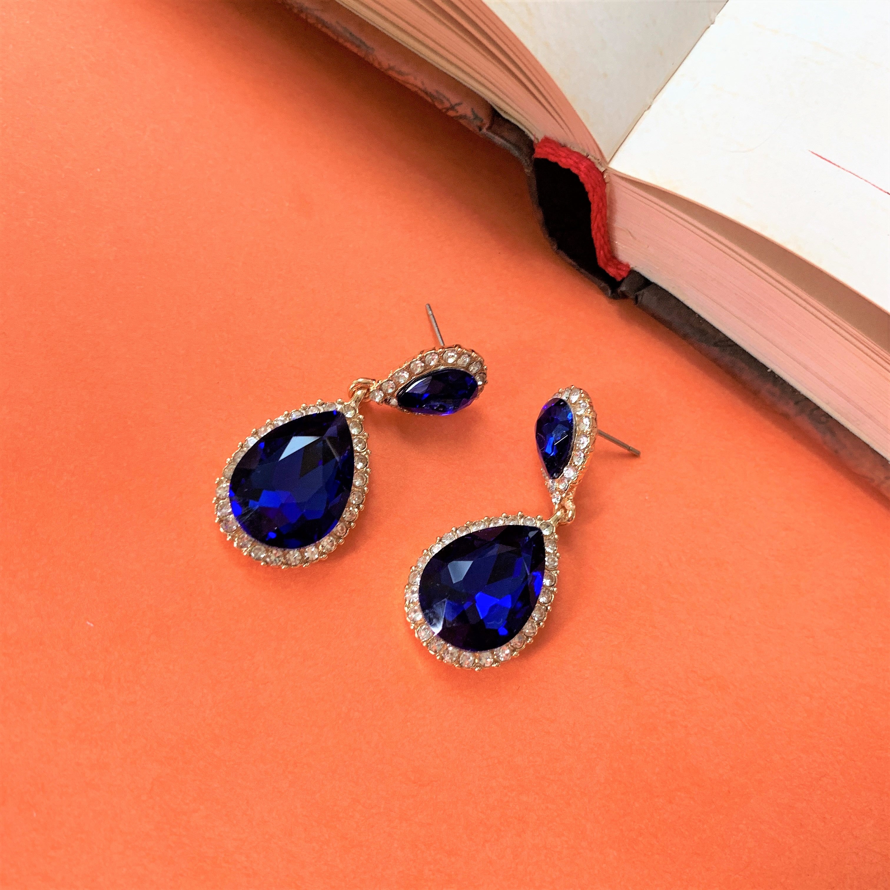 Pear Cut Blue Stone Dangling Earring with American Diamonds