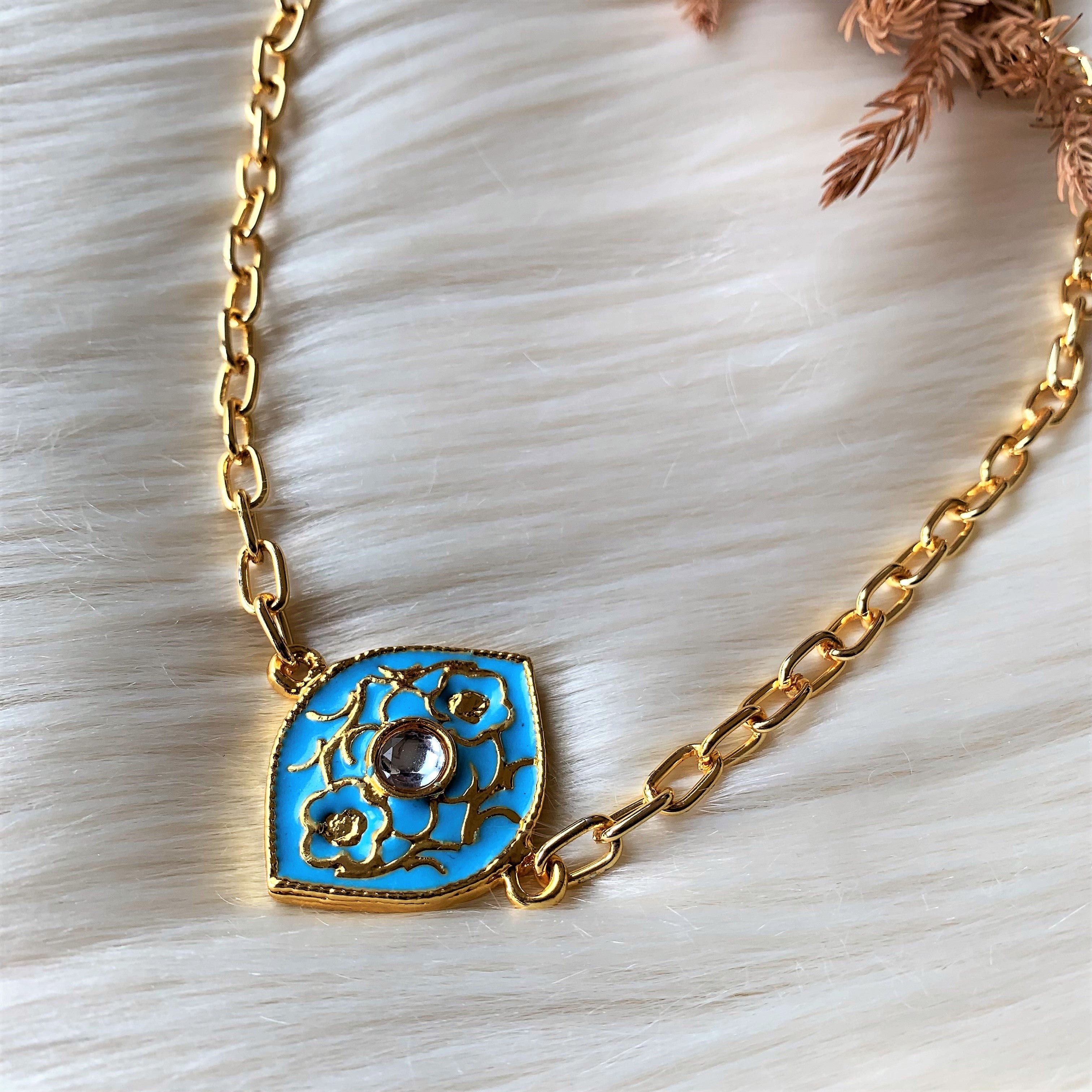 Turquoise Enamel Kundan Element With Chunky Golden Chain Necklace