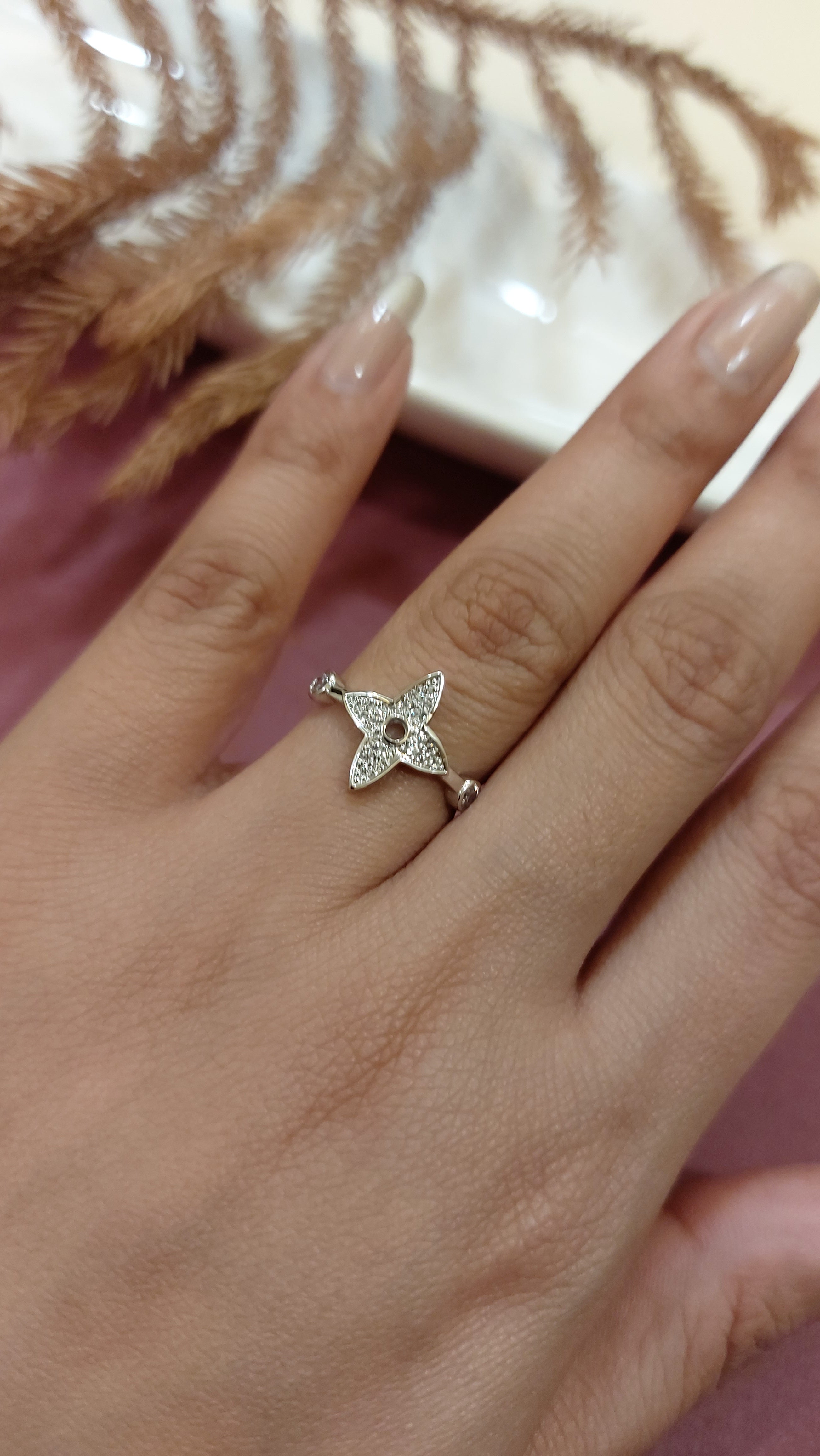 AMERICAN DIAMOND RING