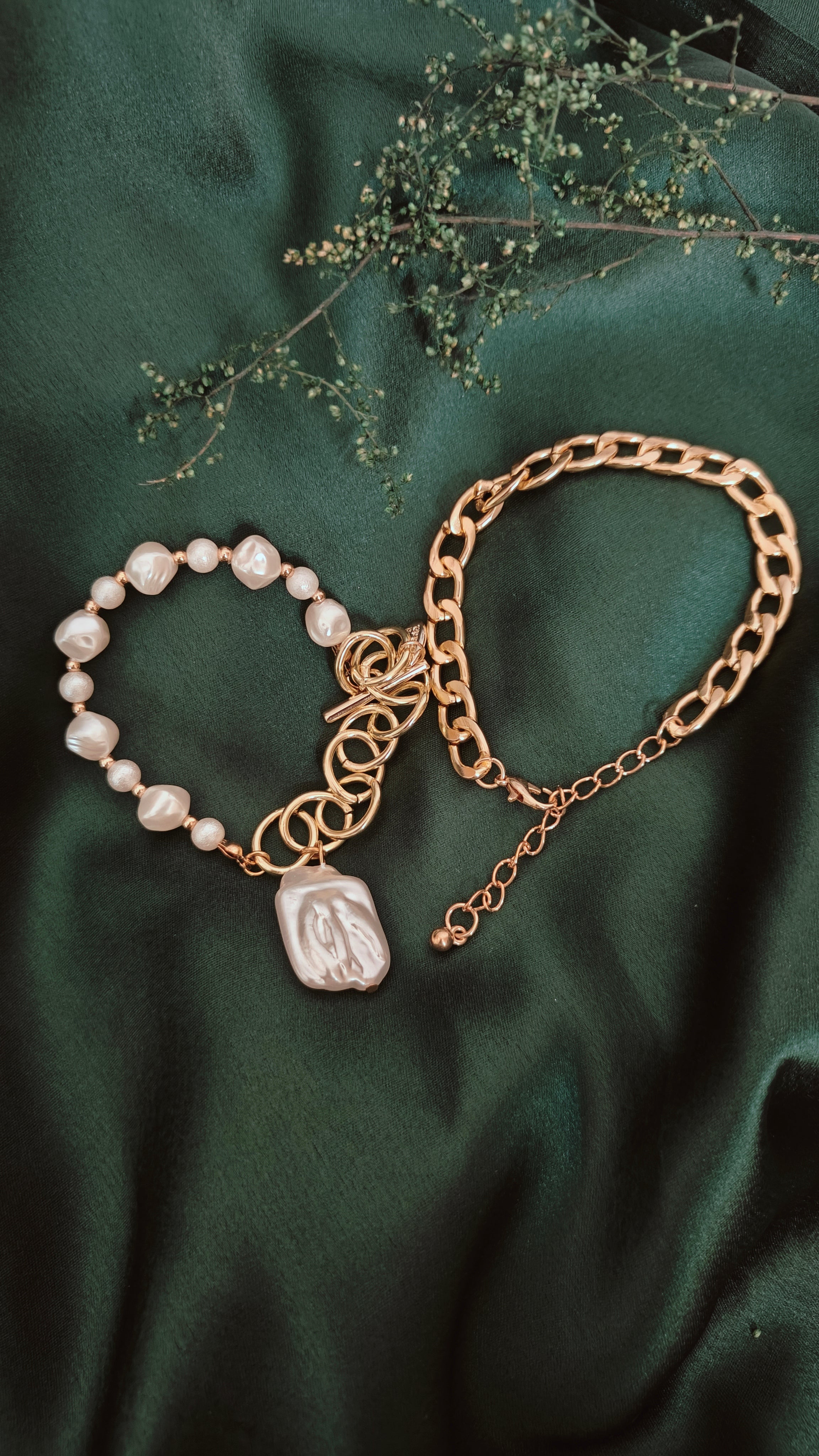 Stack of Two Bracelets with Chunky Gold Plated Chain