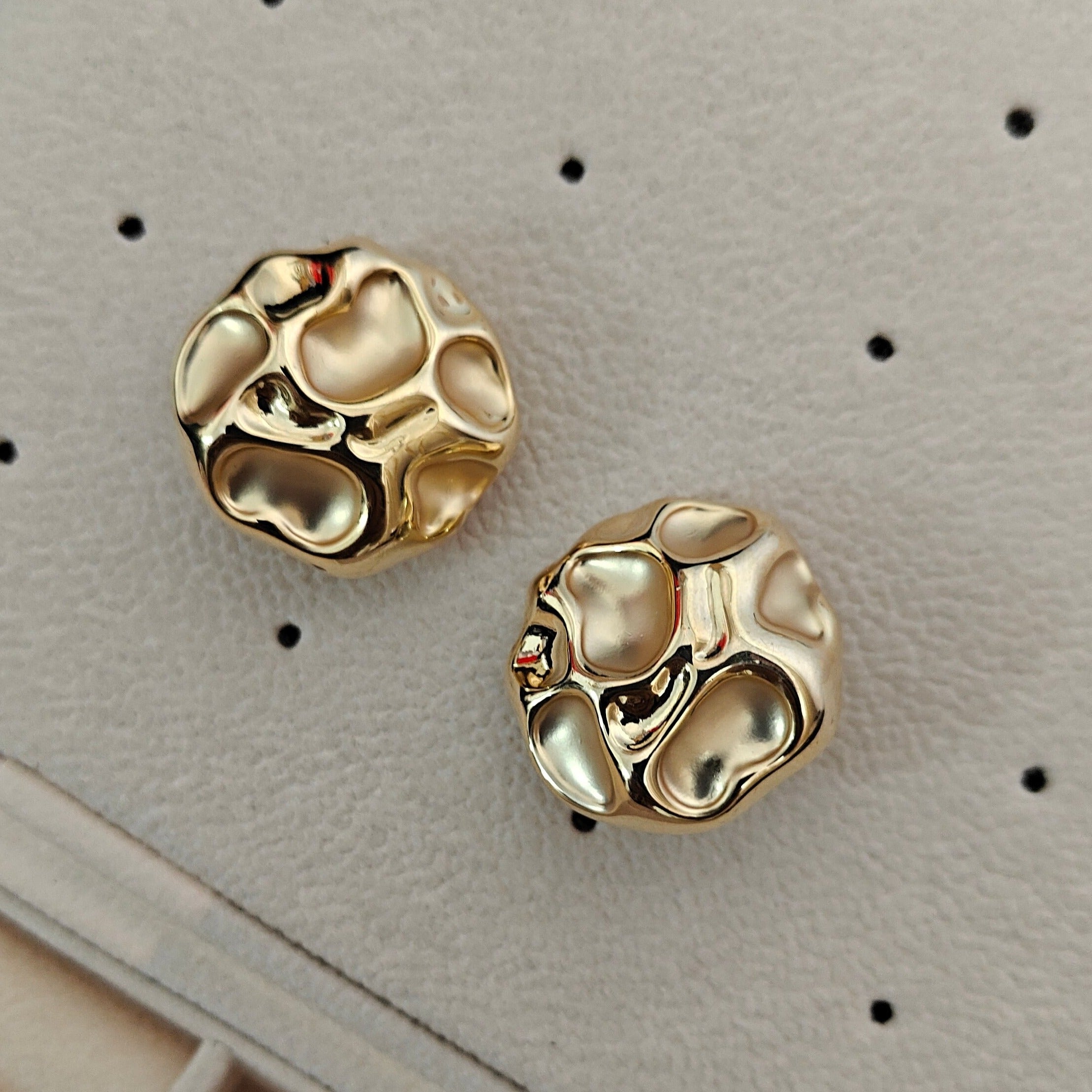 TEXTURED GOLD PLATED EAR STUDS