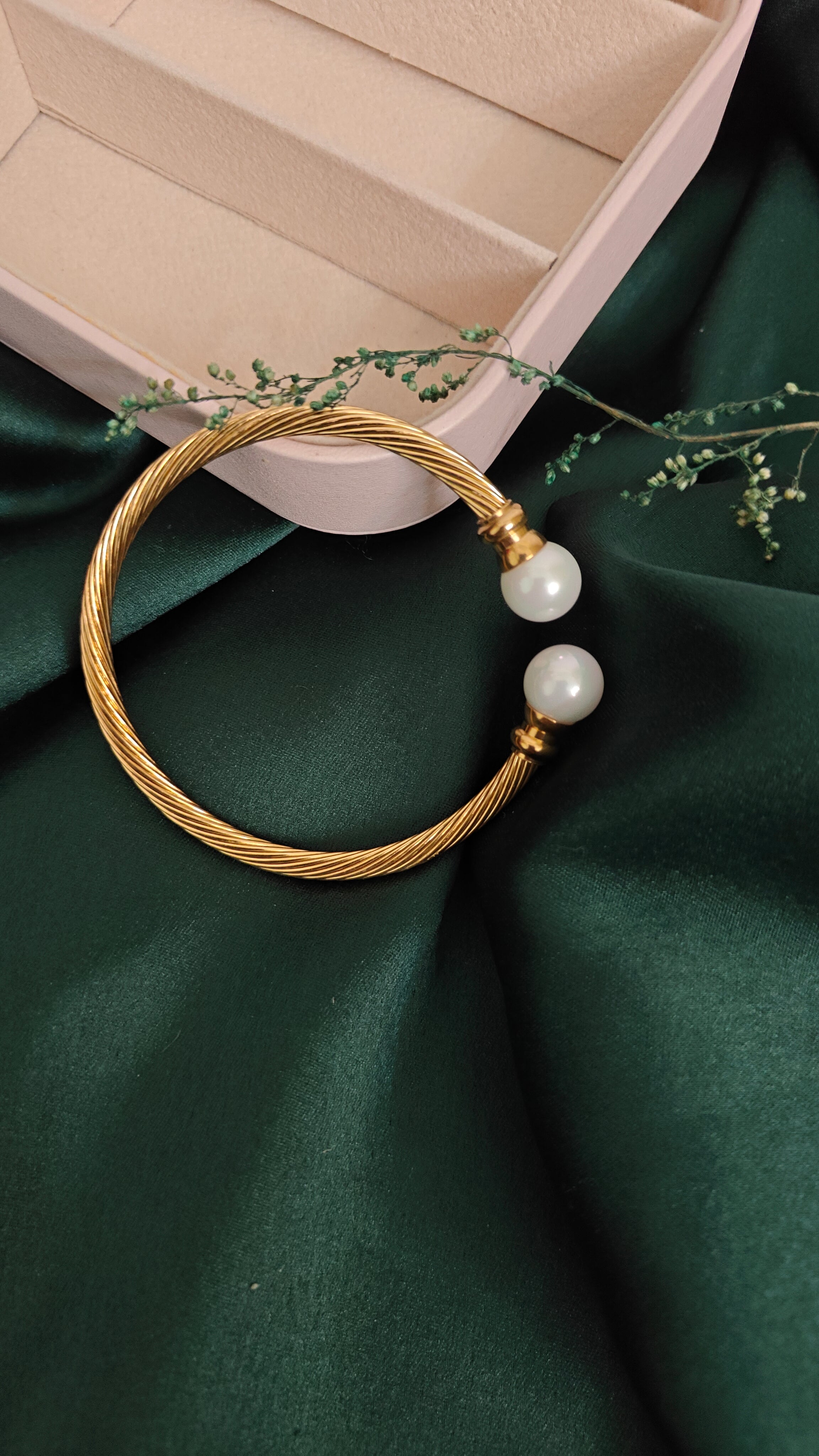BIG PEARL GOLD PLATED BRACELET