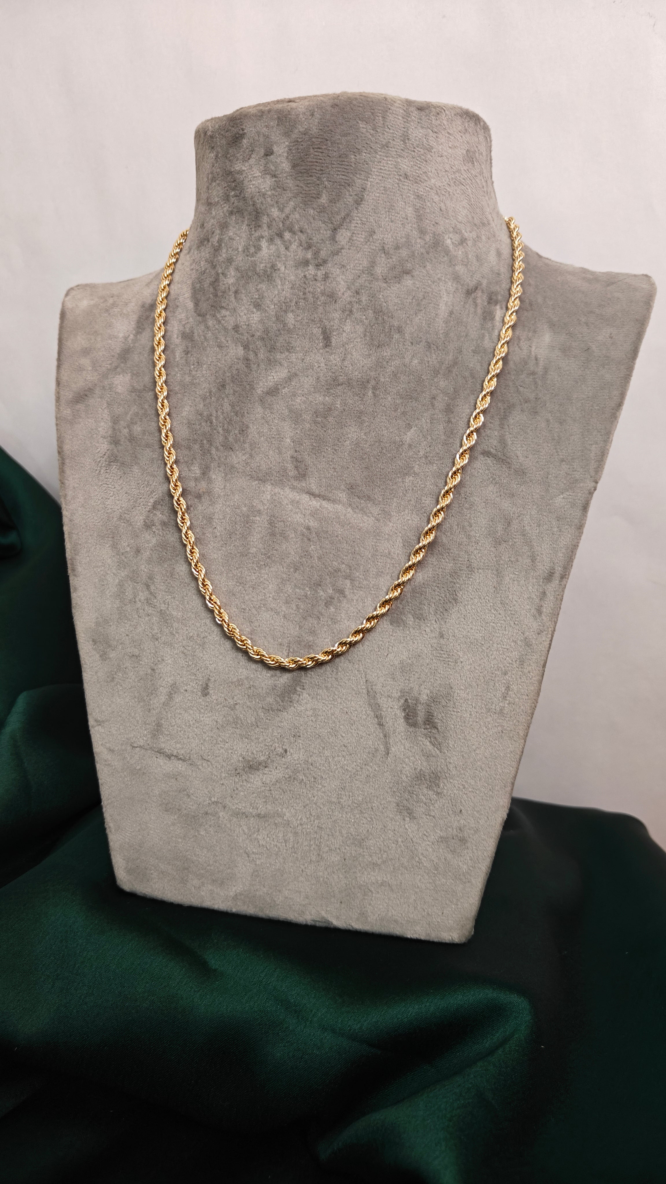 CHUNKY TWISTED GOLD PLATED NECK CHAIN
