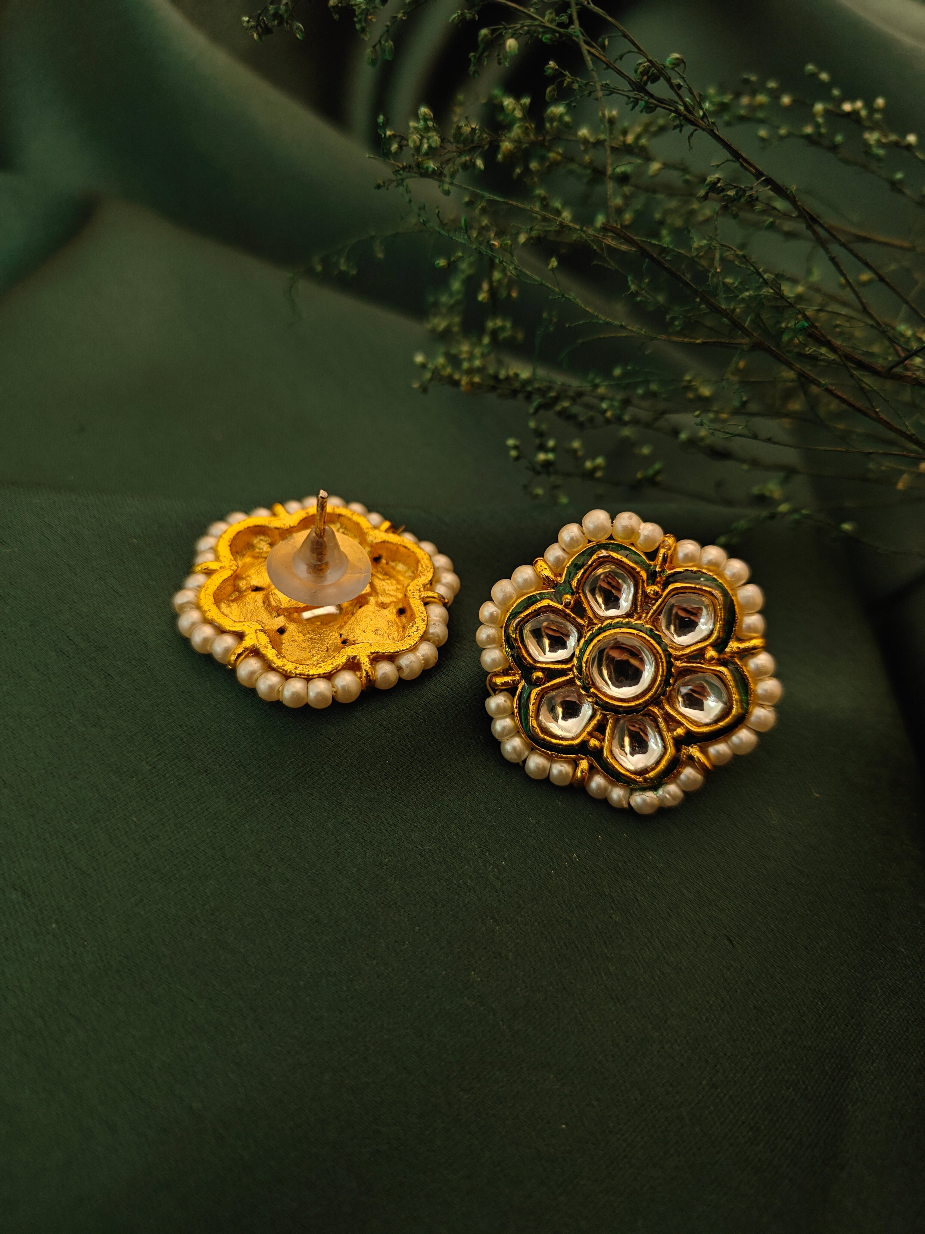 Vinya Kundan Ear Studs