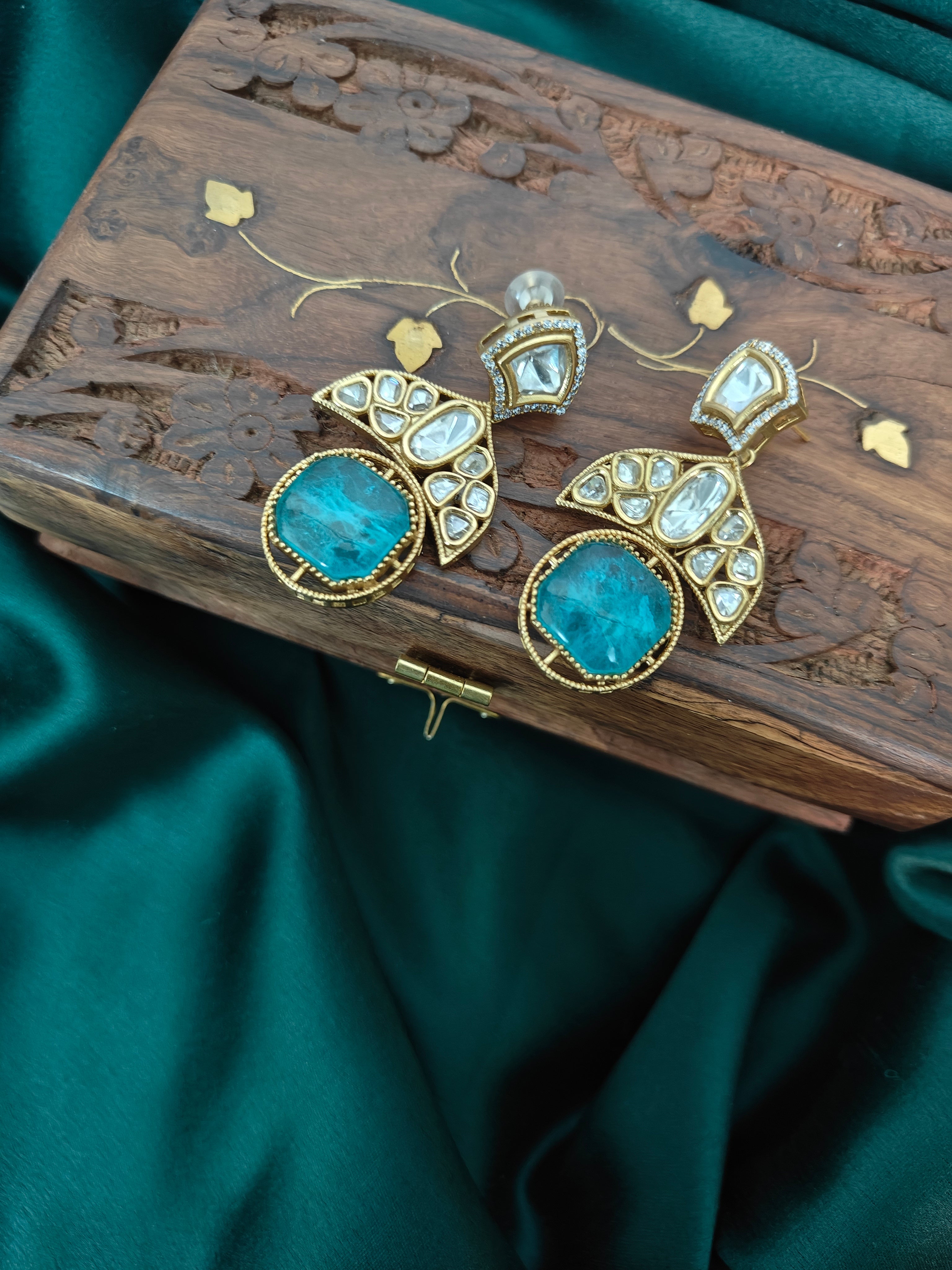 Ozel Kundan and Polki Dangling Earrings with Turquoise Cabachon Stone