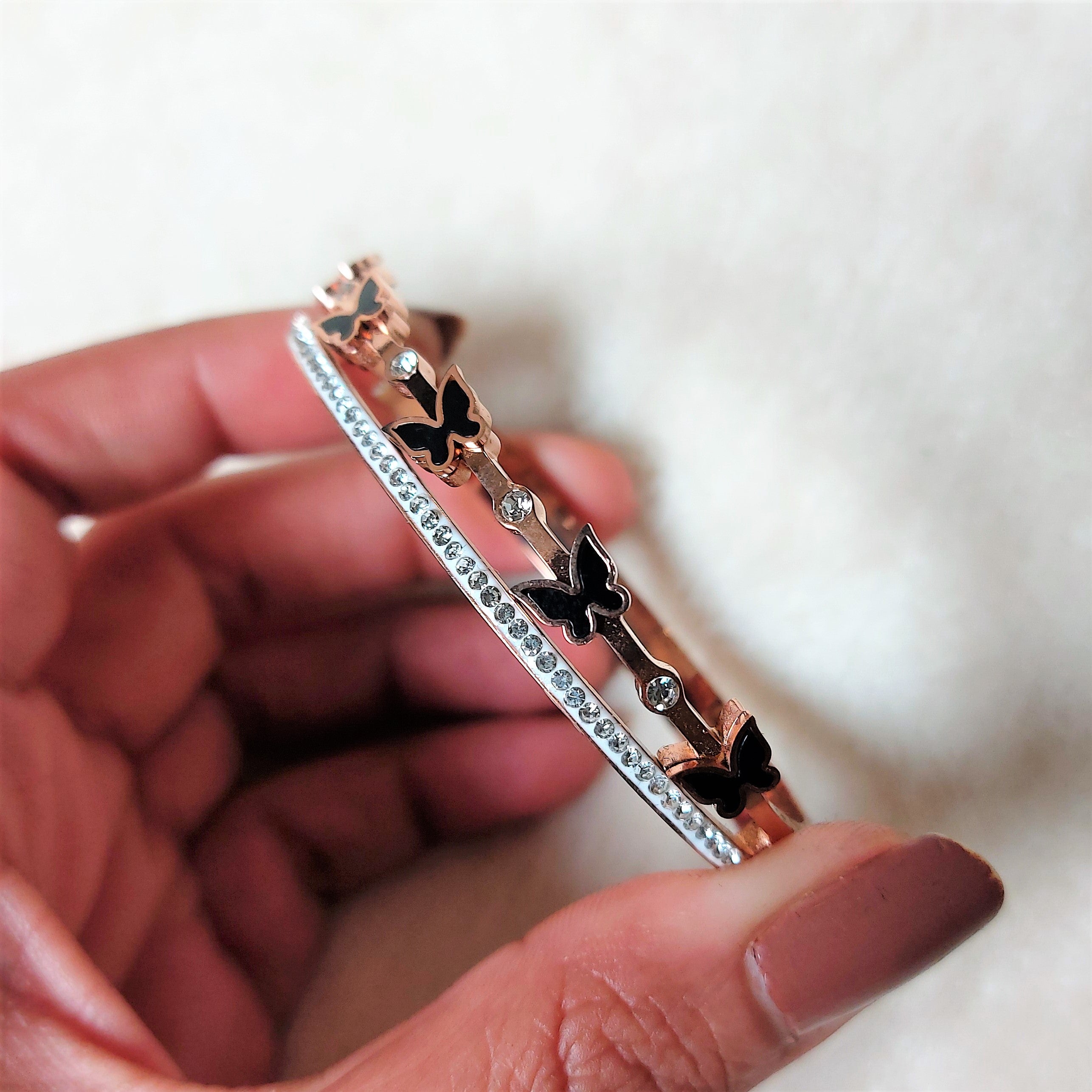 BLACK ENAMEL BUTTERFLY WITH AMERICAN DIAMONDS OPENABLE BRACELET