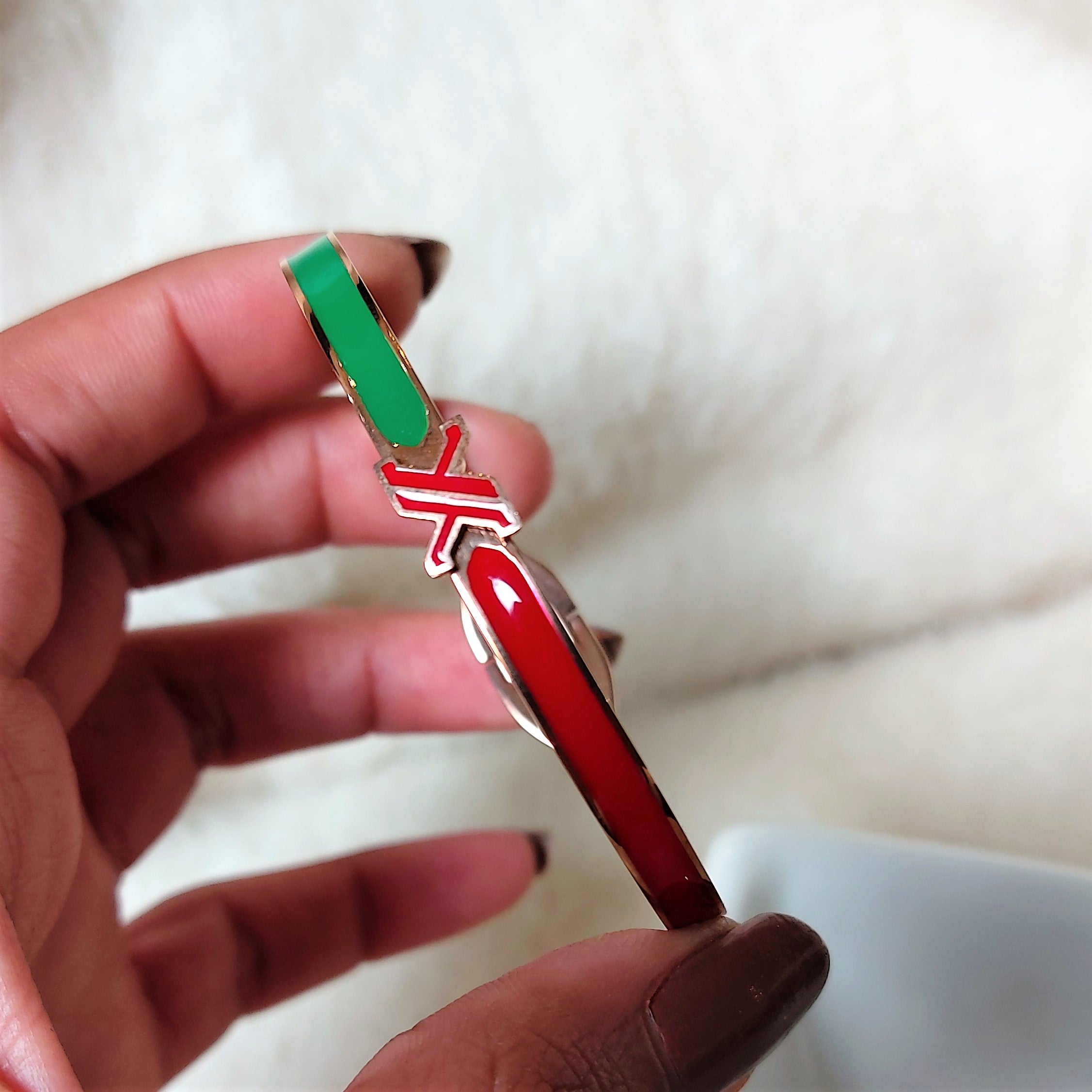 RED AND GREEN ENAMEL OPENABLE BRACELET