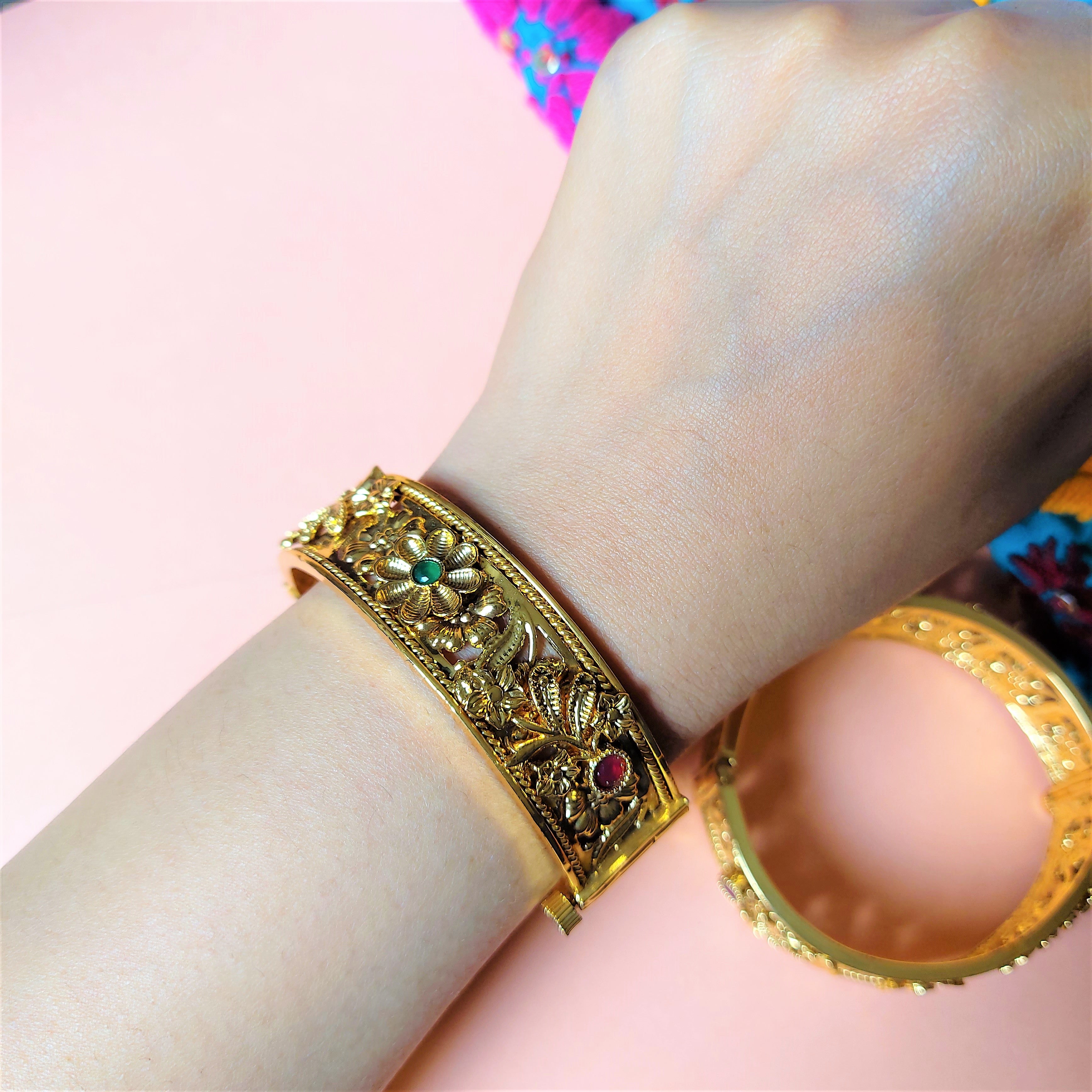 KUNDAN GOLD PLATED OPENABLE BANGLE