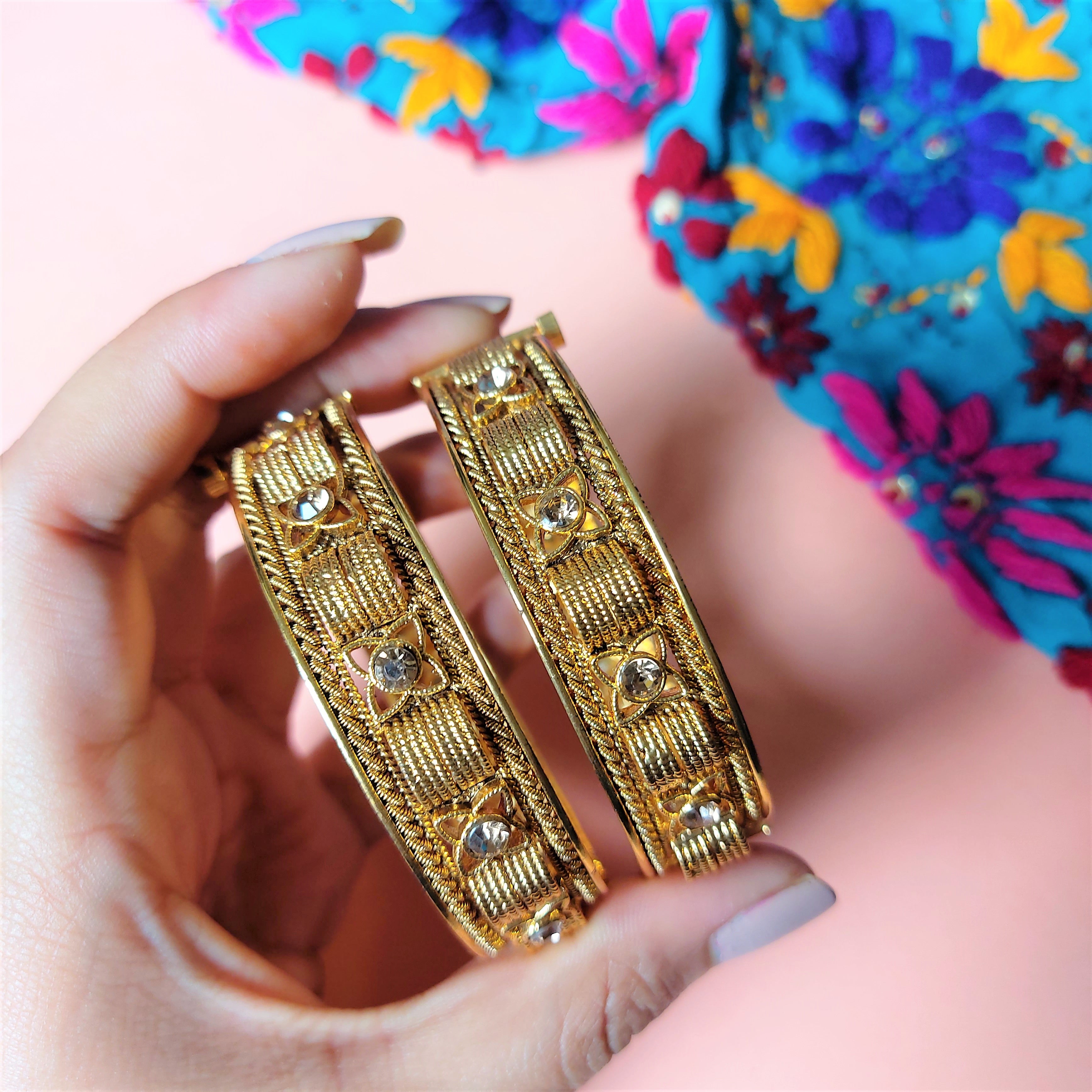 KUNDAN GOLD PLATED OPENABLE BANGLE