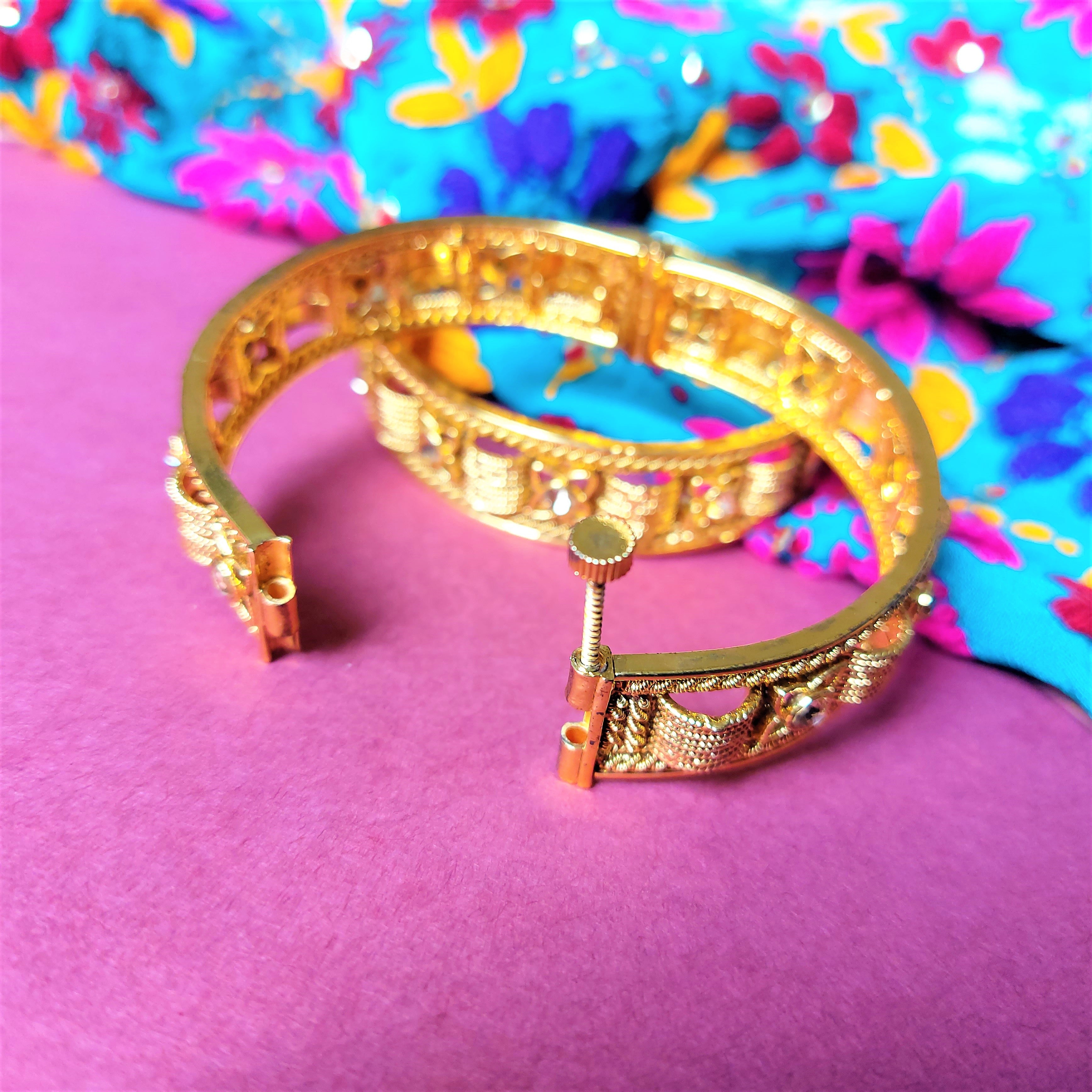 KUNDAN GOLD PLATED OPENABLE BANGLE