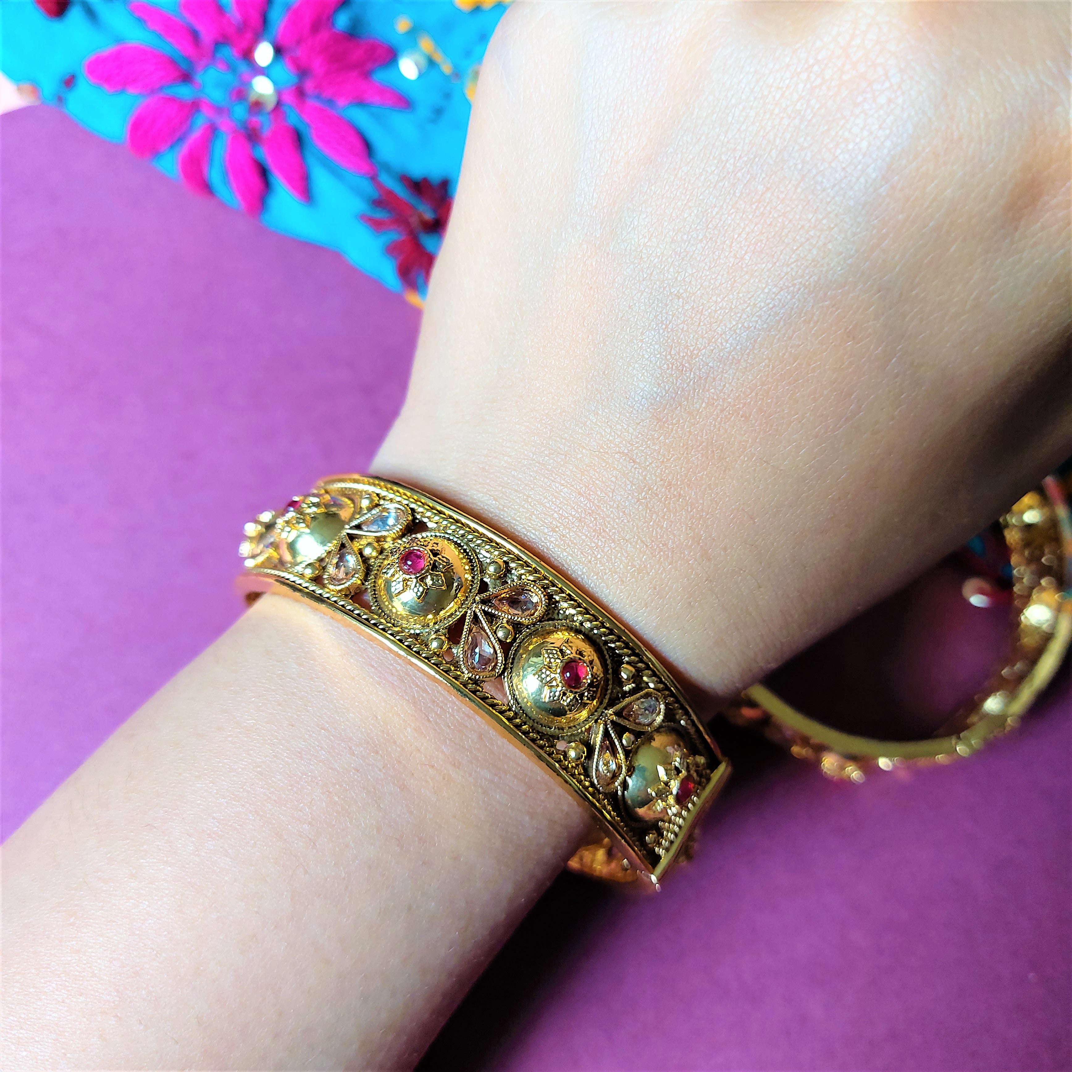 KUNDAN GOLD PLATED OPENABLE BANGLE