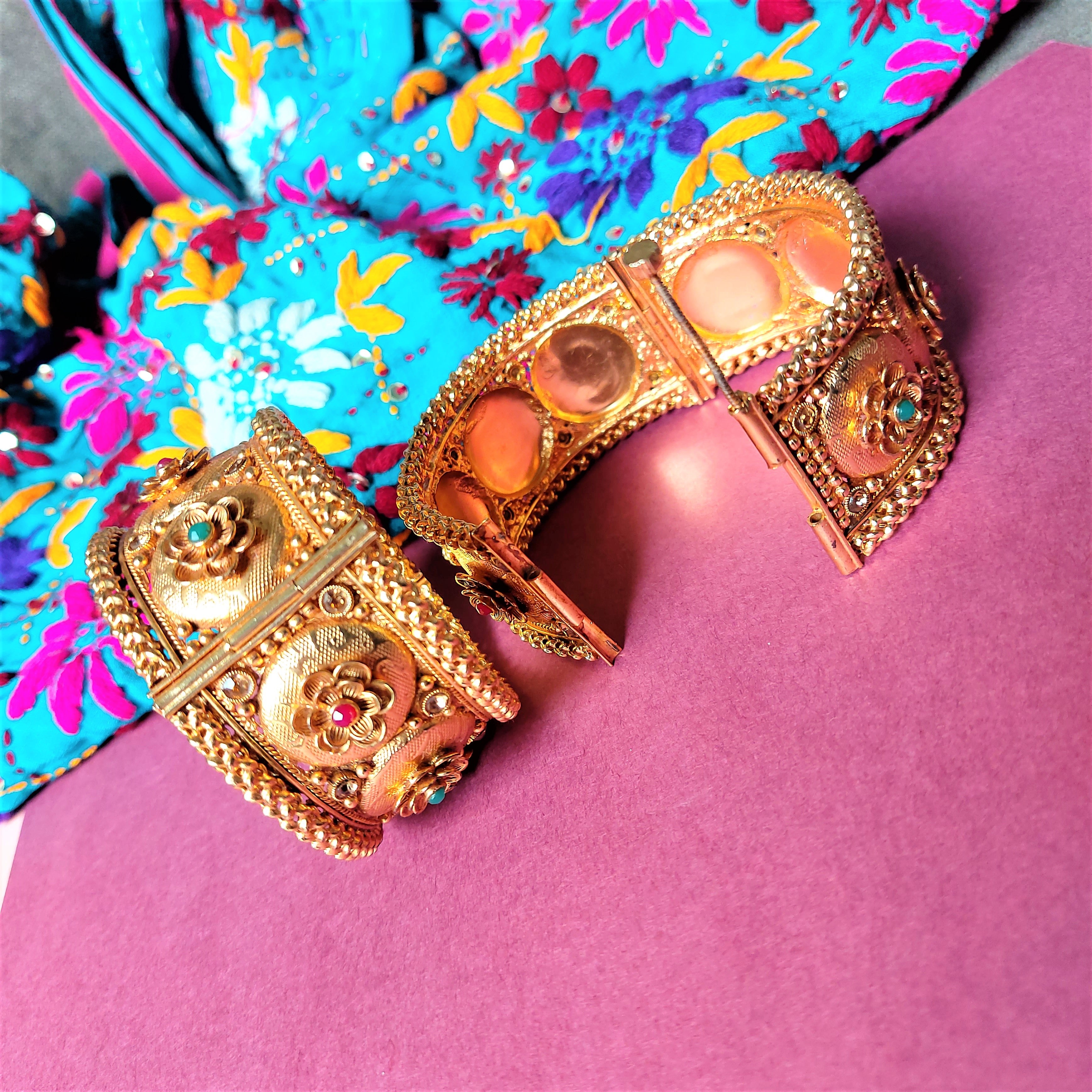 KUNDAN GOLD PLATED OPENABLE KADA