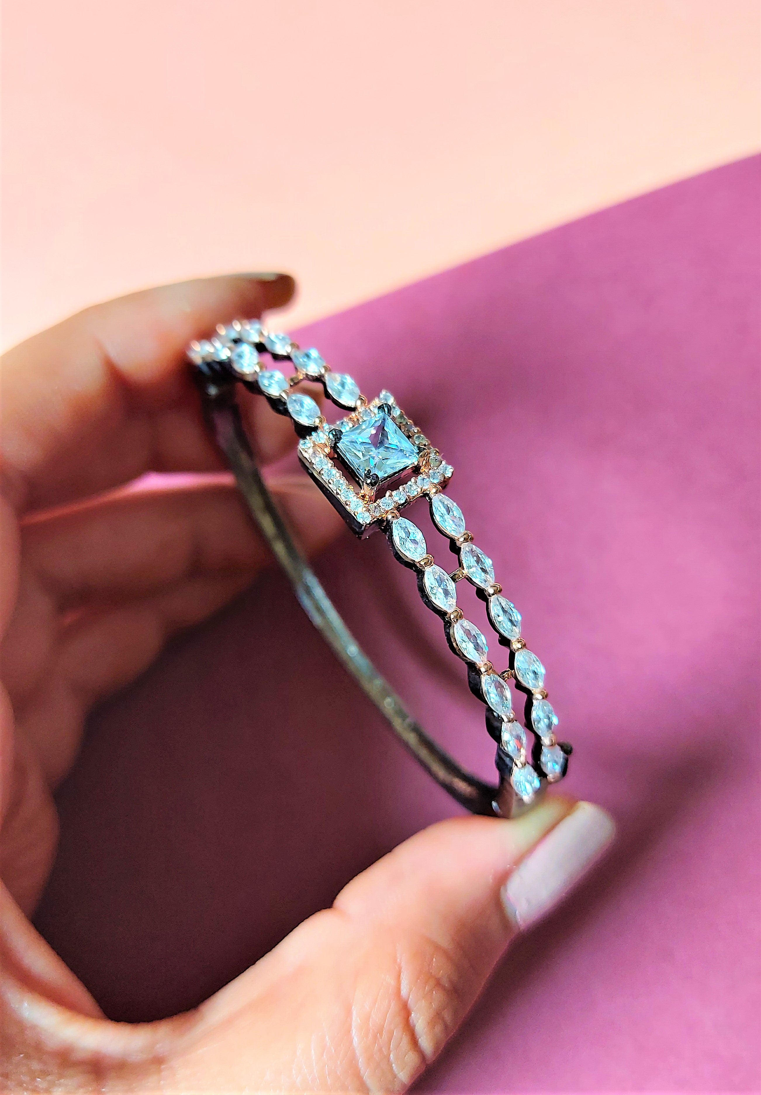 BLACK AND ROSE GOLD PLATED AMERICAN DIAMOND OPENABLE BRACELET