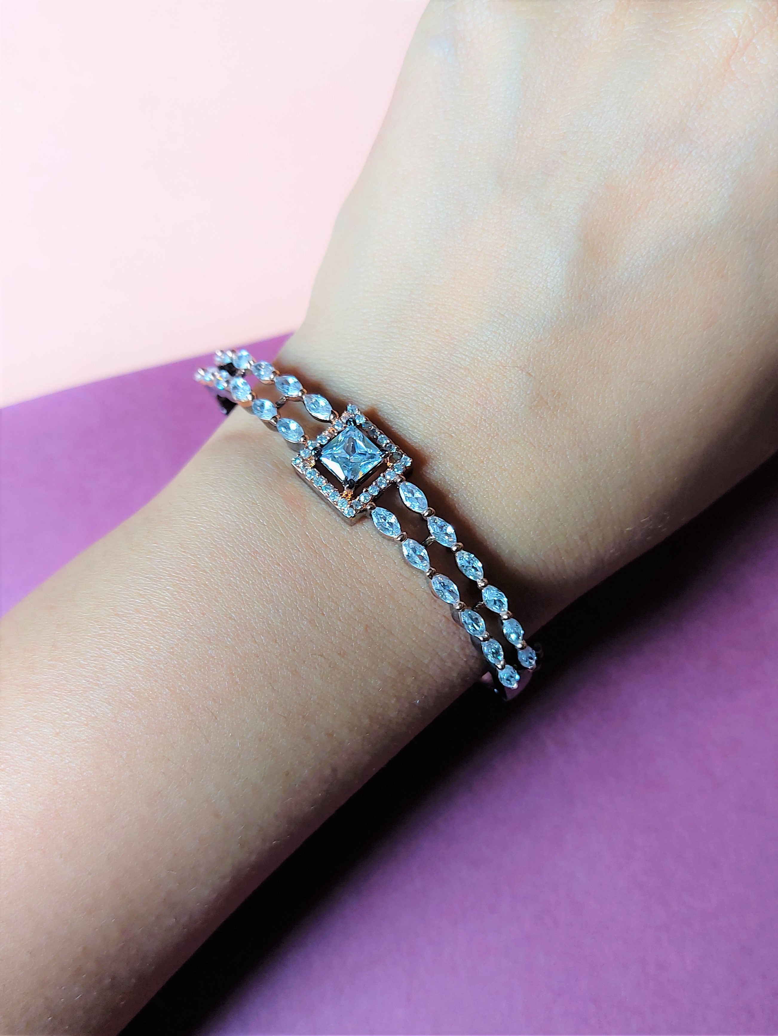 BLACK AND ROSE GOLD PLATED AMERICAN DIAMOND OPENABLE BRACELET