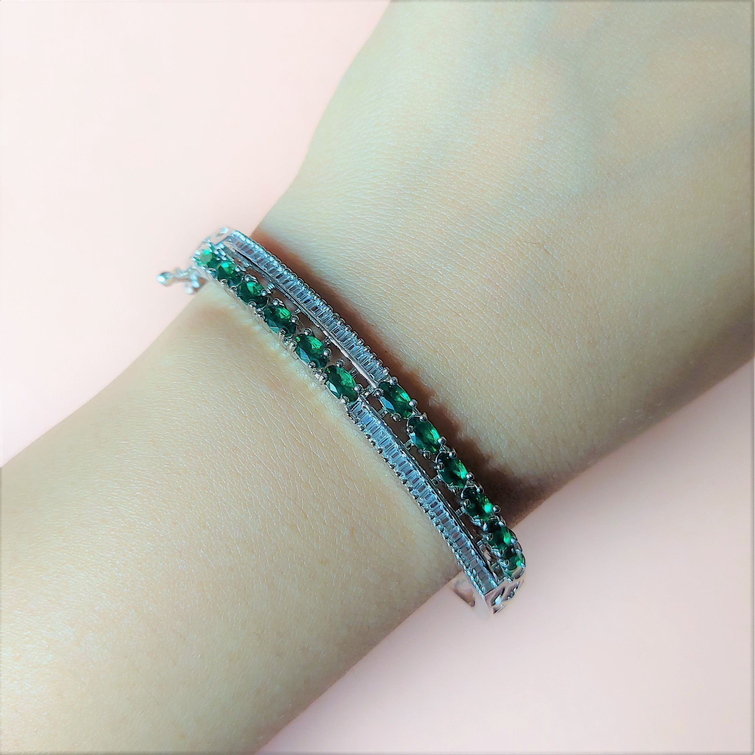 SILVER PLATED AMERICAN DIAMOND OPENABLE BRACELET