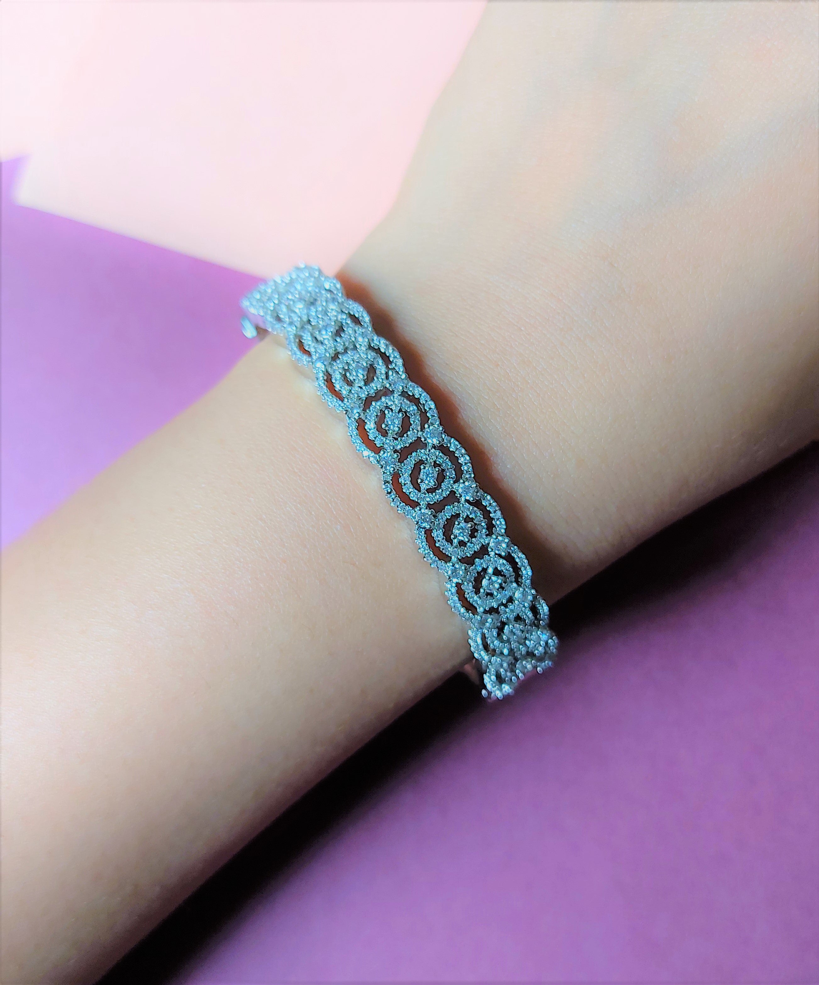 SILVER PLATED AMERICAN DIAMOND OPENABLE BRACELET