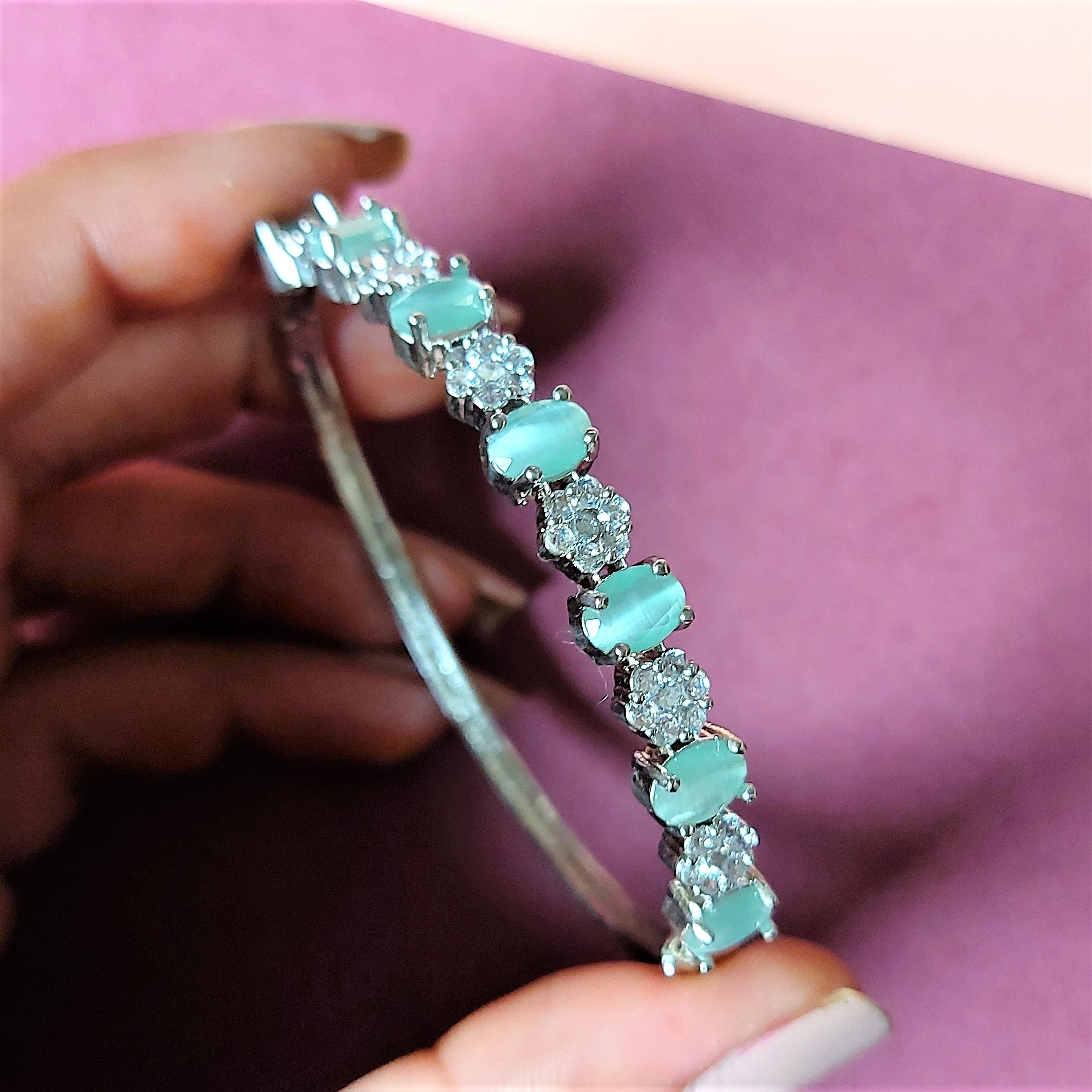 SILVER PLATED AMERICAN DIAMOND OPENABLE BRACELET