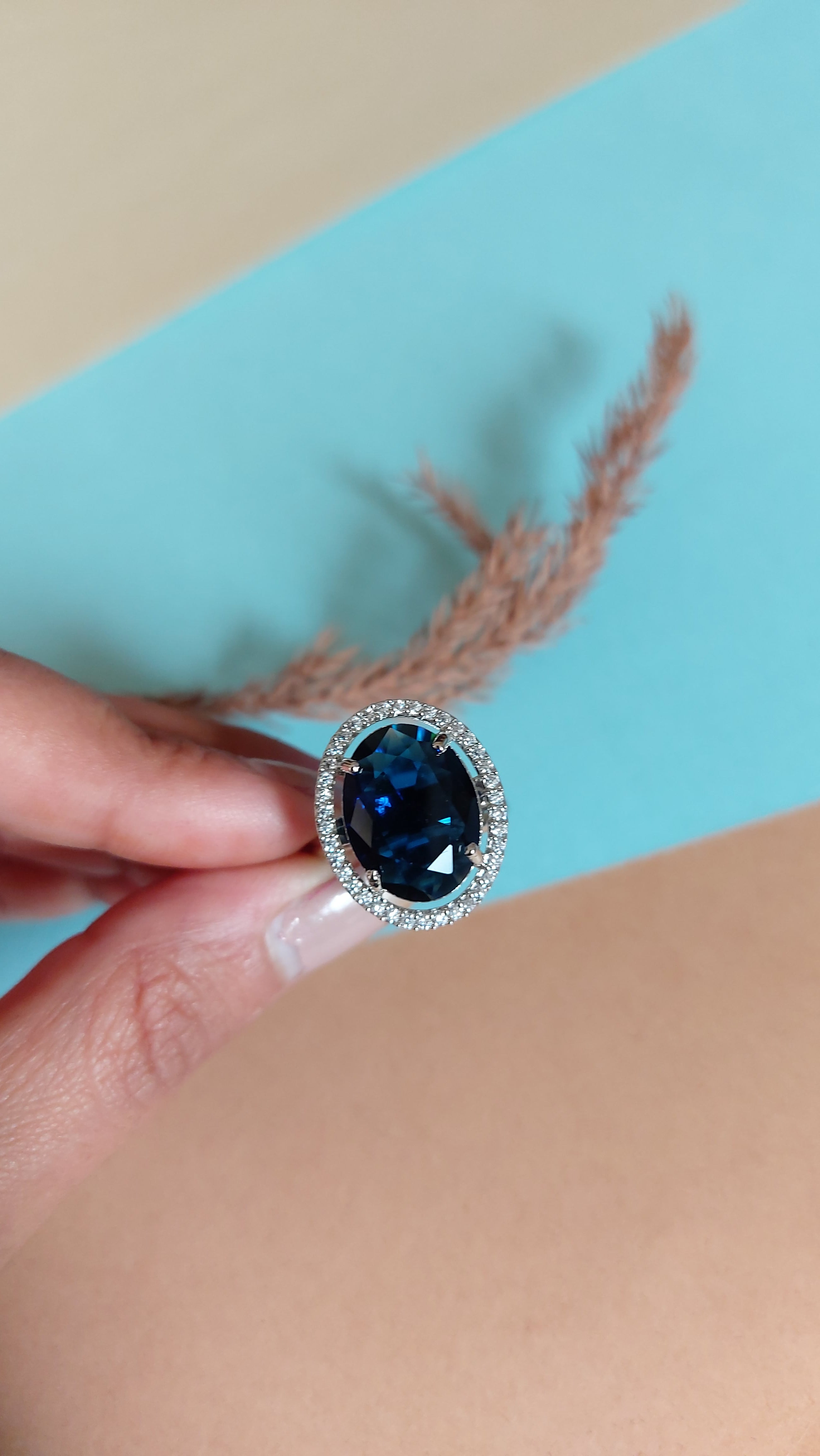 OVAL CUT BLUE SAPPHIRE STONE WITH AMERICAN DIAMOND ADJUSTABLE RING