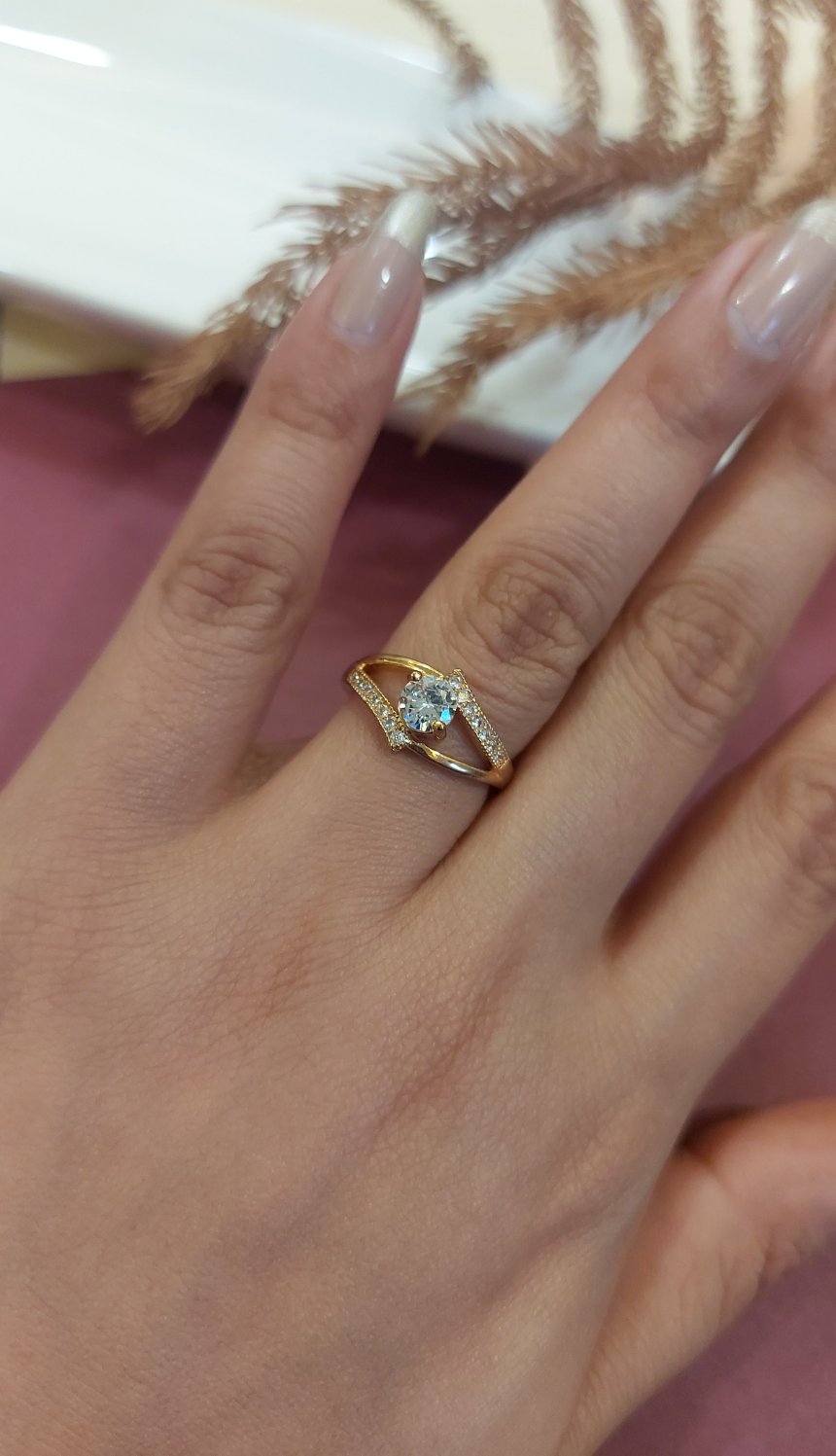 AMERICAN DIAMOND SOLITAIRE RING