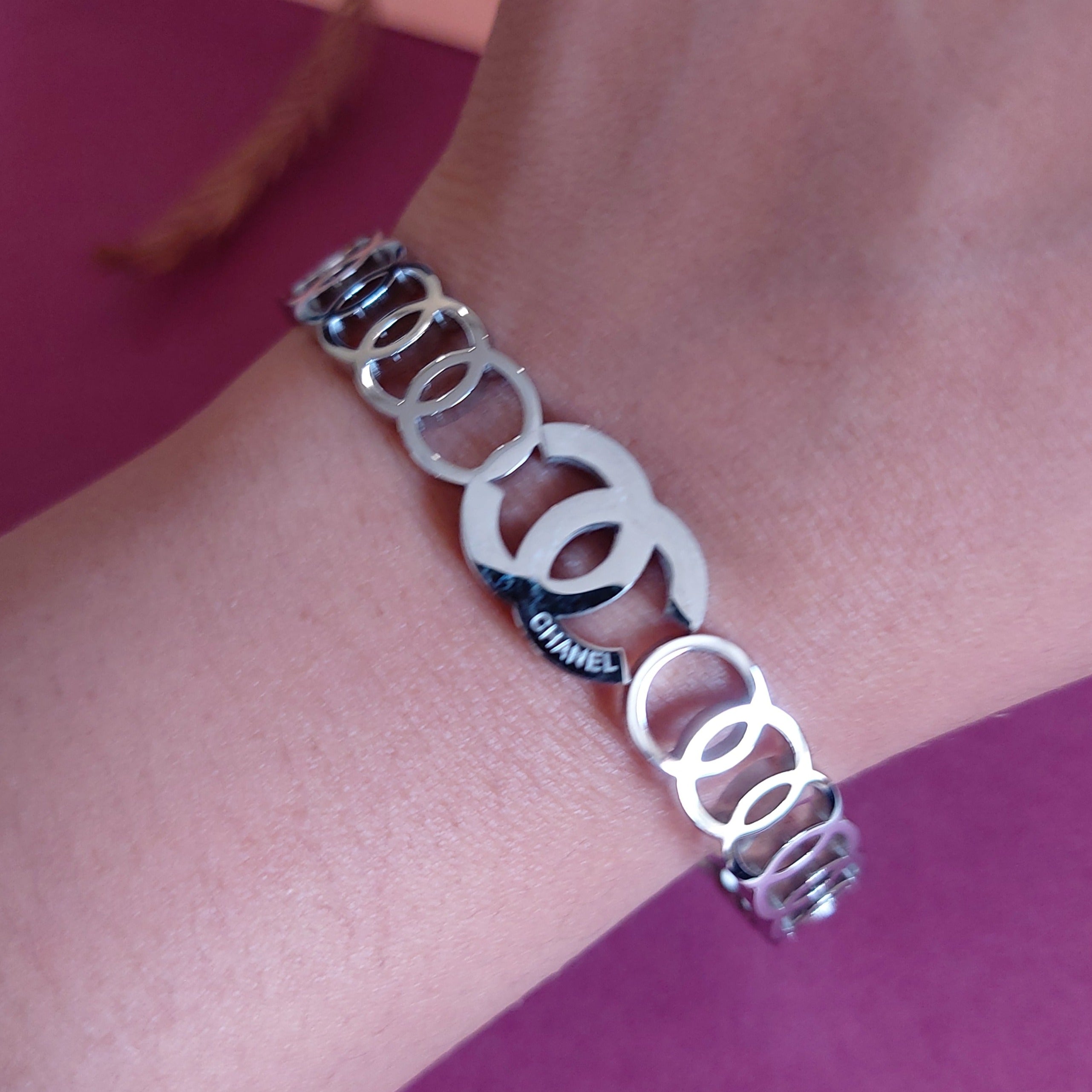 ANTI TARNISH OPENABLE SILVER PLATED BRACELET