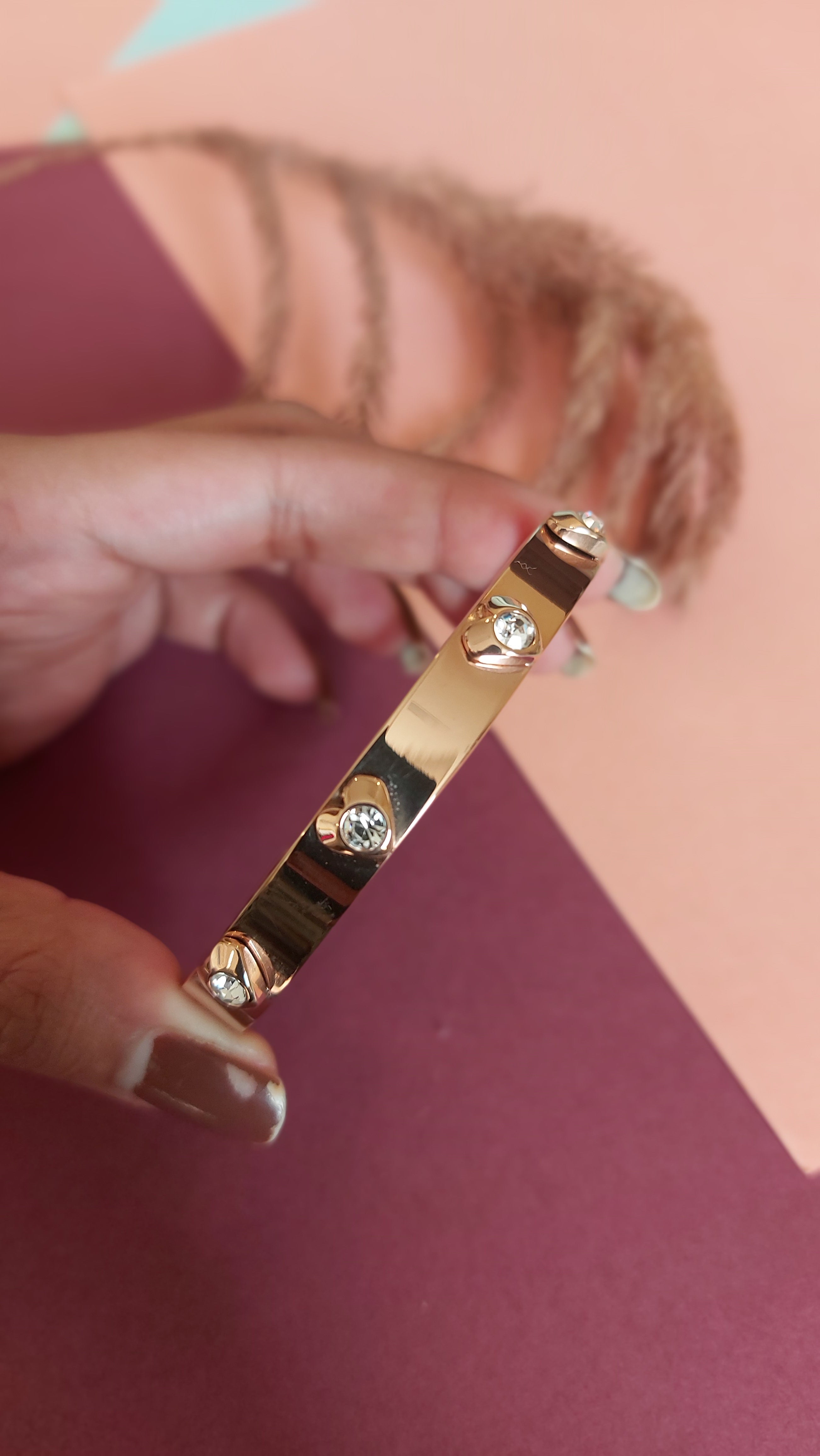 ANTI TARNISH OPENABLE GOLD PLATED BRACELET