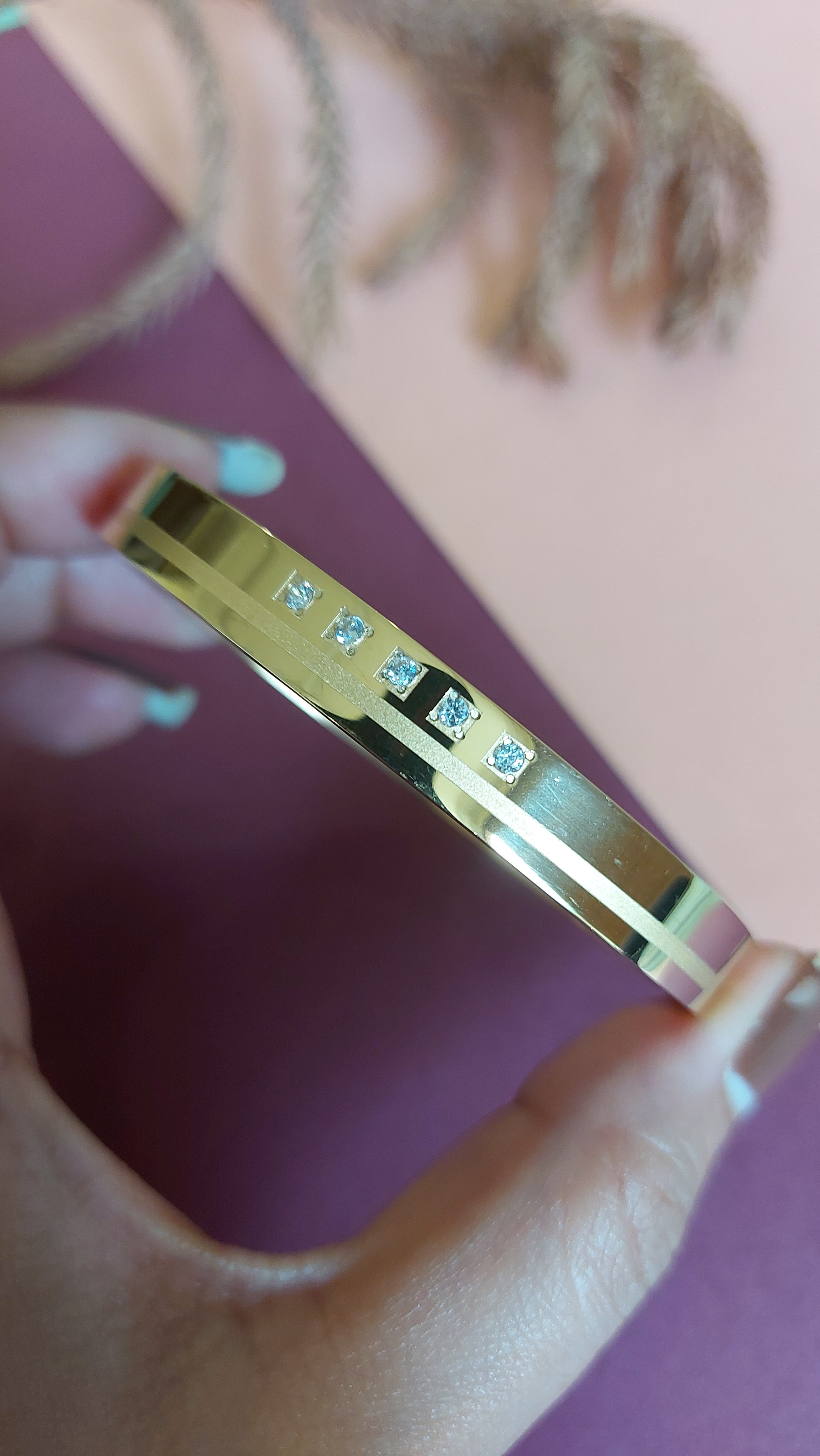 ANTI TARNISH OPENABLE GOLD PLATED BRACELET