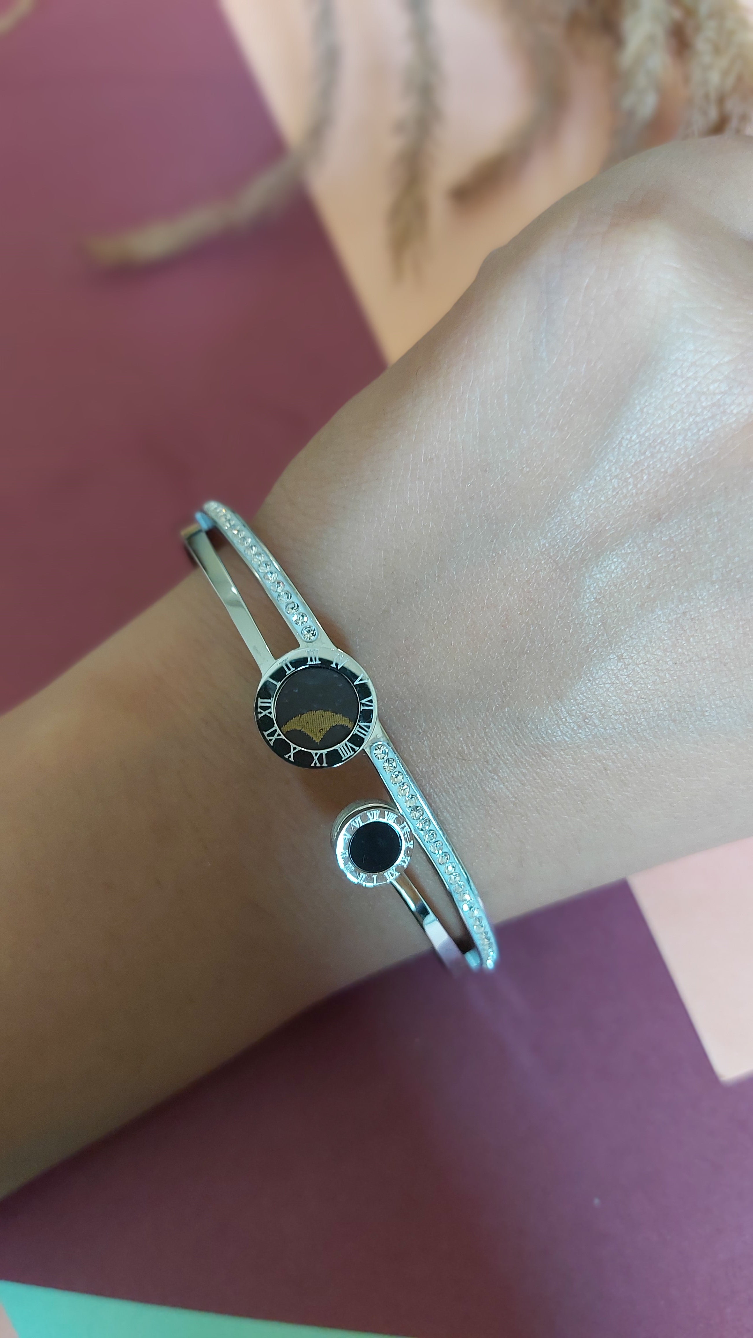 ANTI TARNISH OPENABLE SILVER PLATED BRACELET