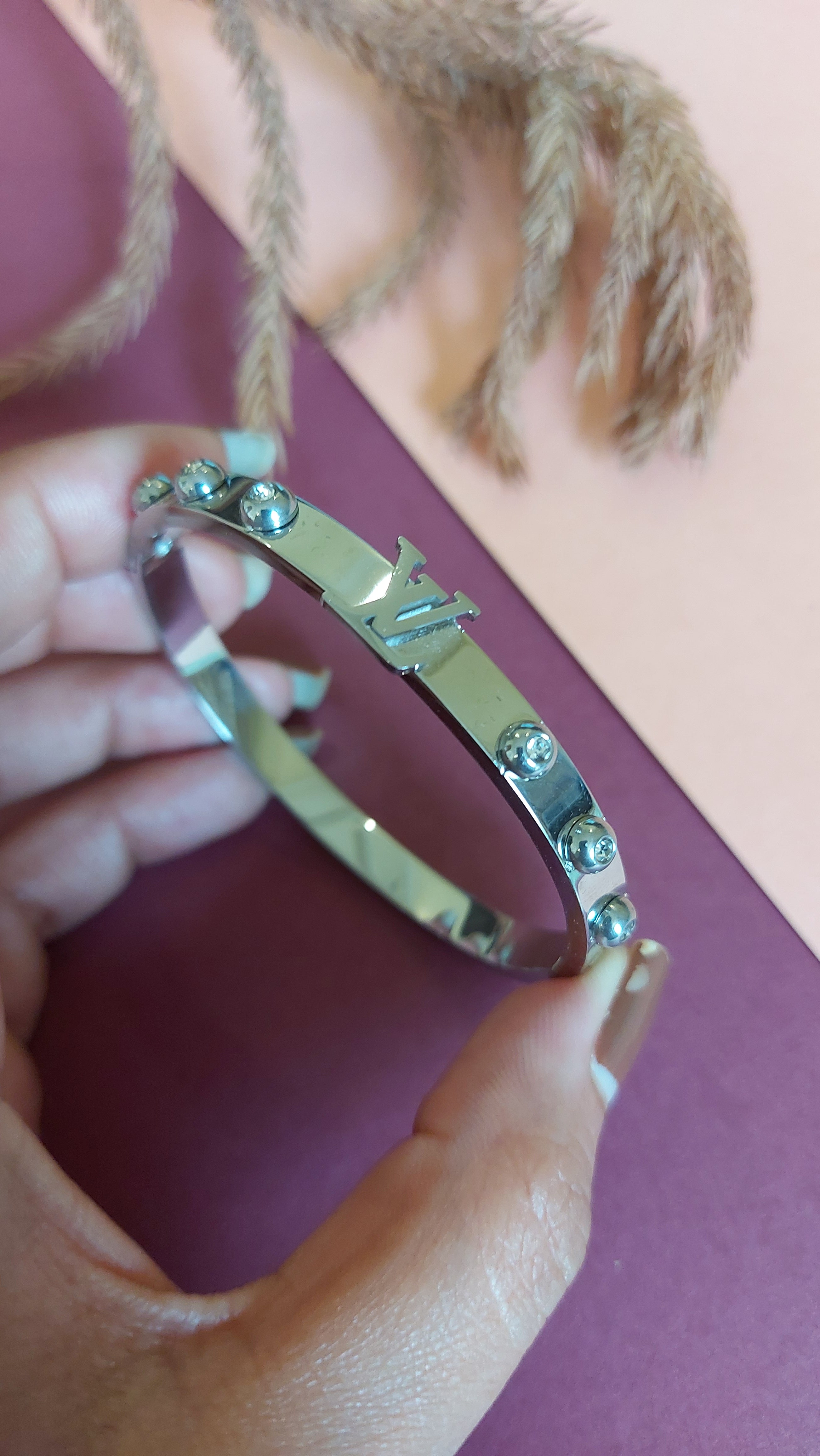 ANTI TARNISH OPENABLE SILVER PLATED BRACELET