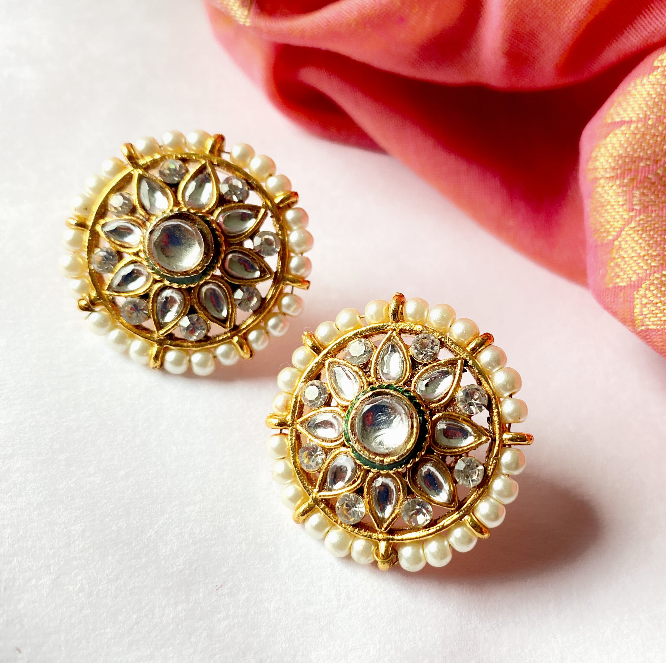 SATYA EAR STUDS