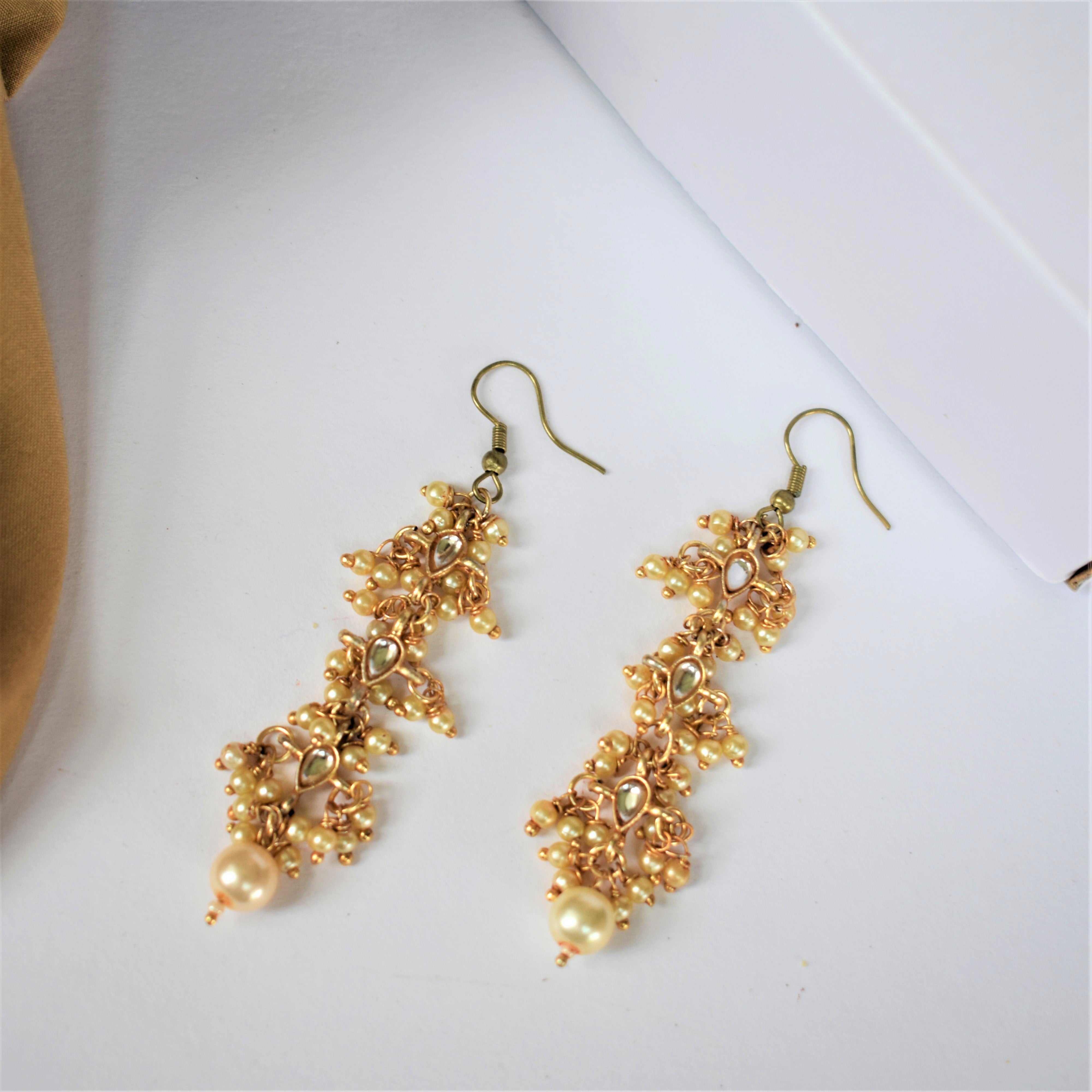 KUNDAN HOOK EARRING