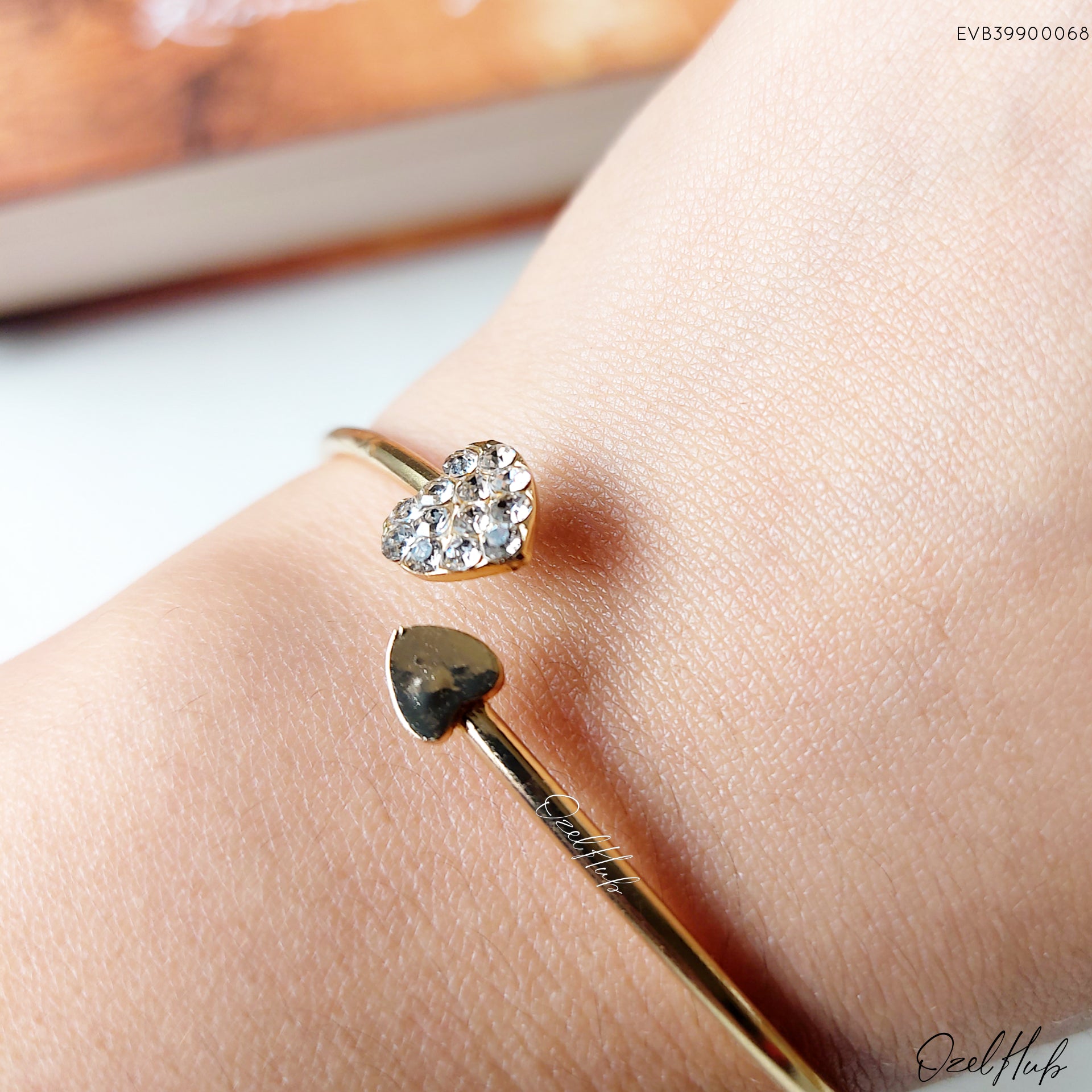 HEART TO HEART BRACELET