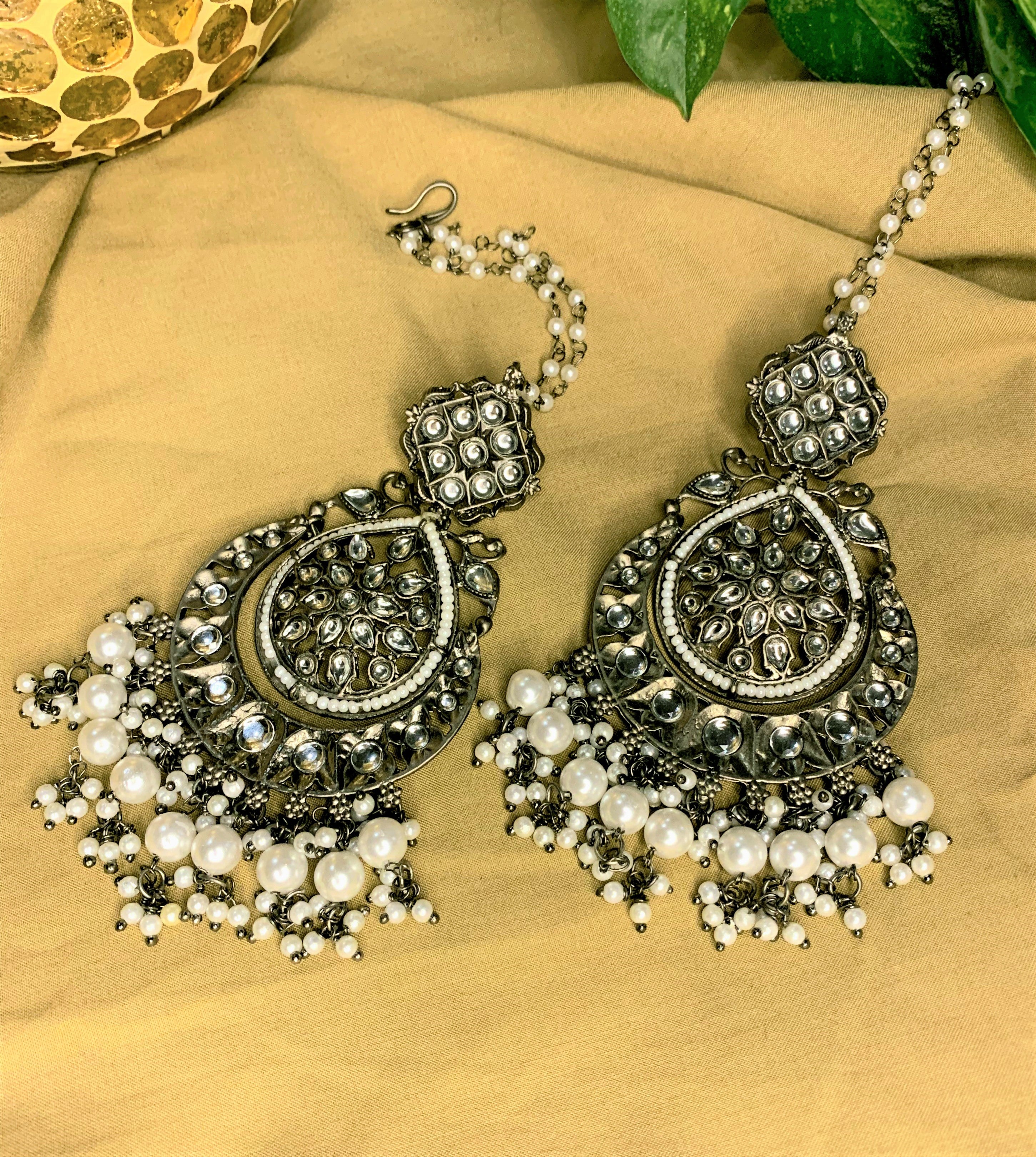 OXIDISED SILVER EARRING