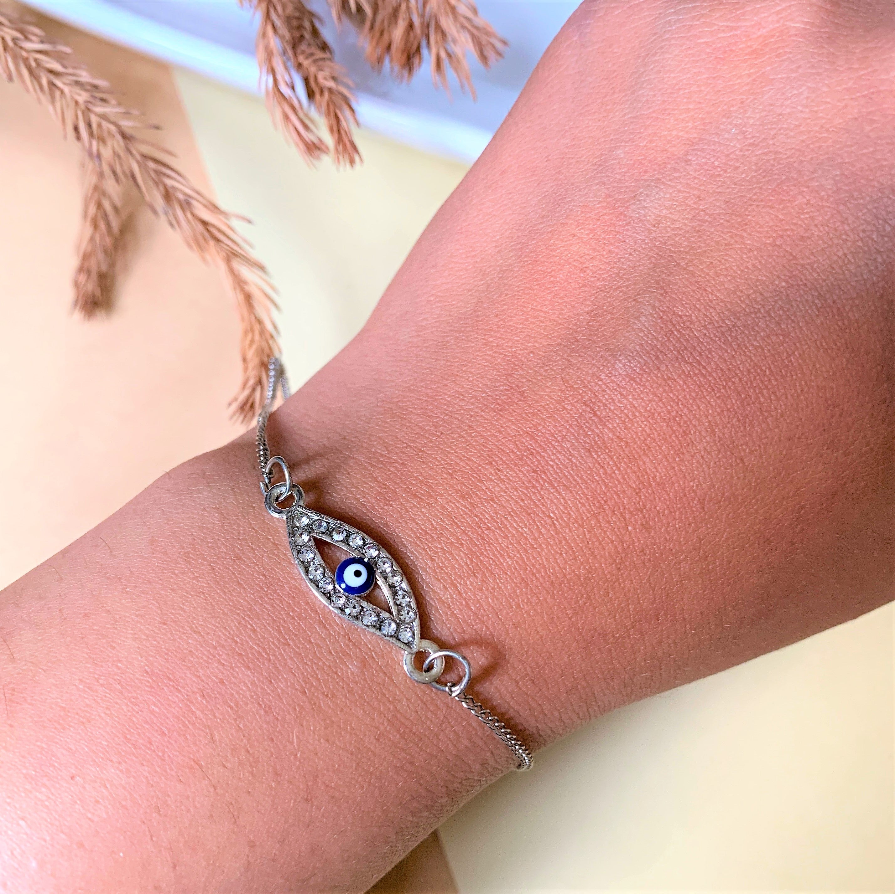 EVIL EYE HAND BRACELET