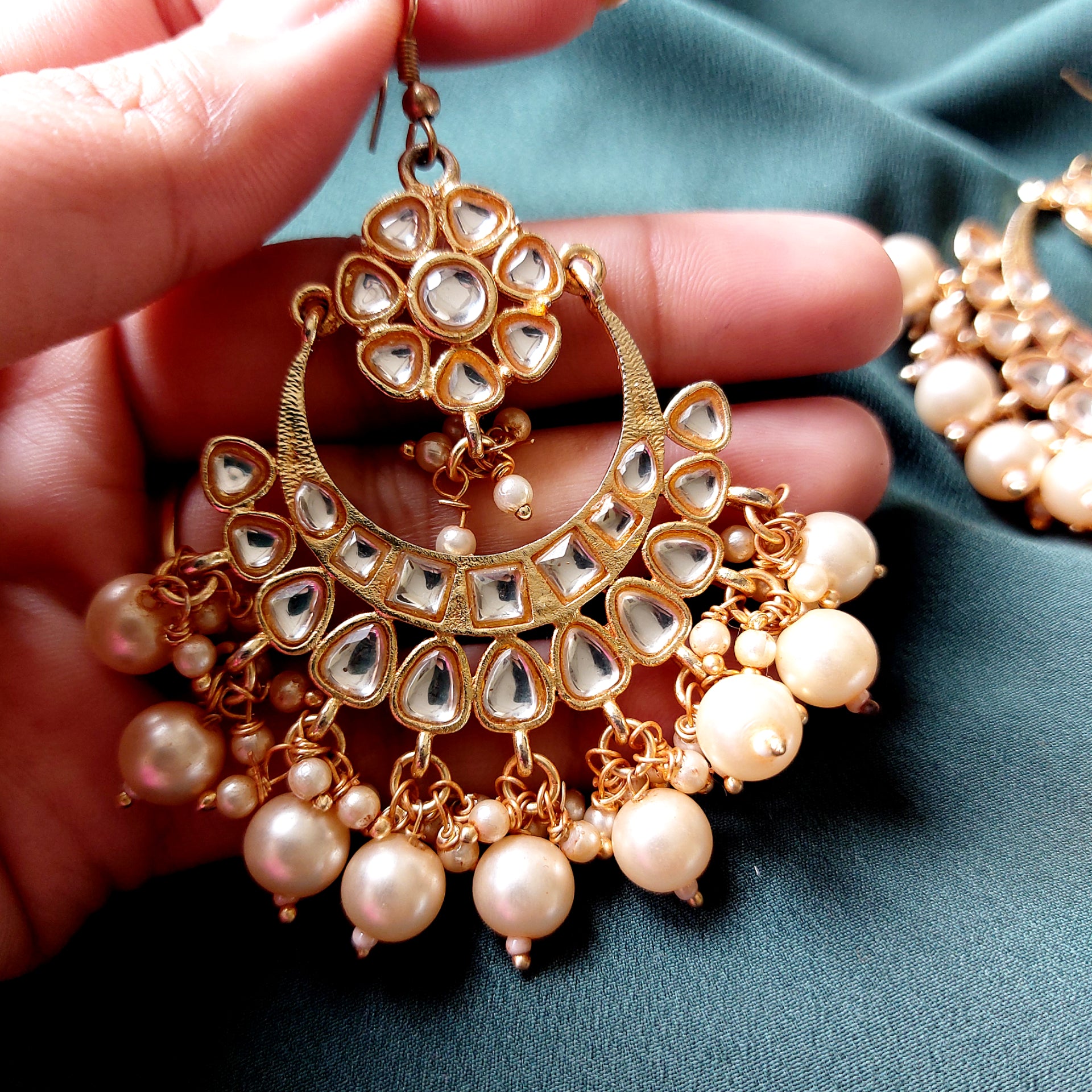 KUNDAN HOOK CHANDBALI EARRING
