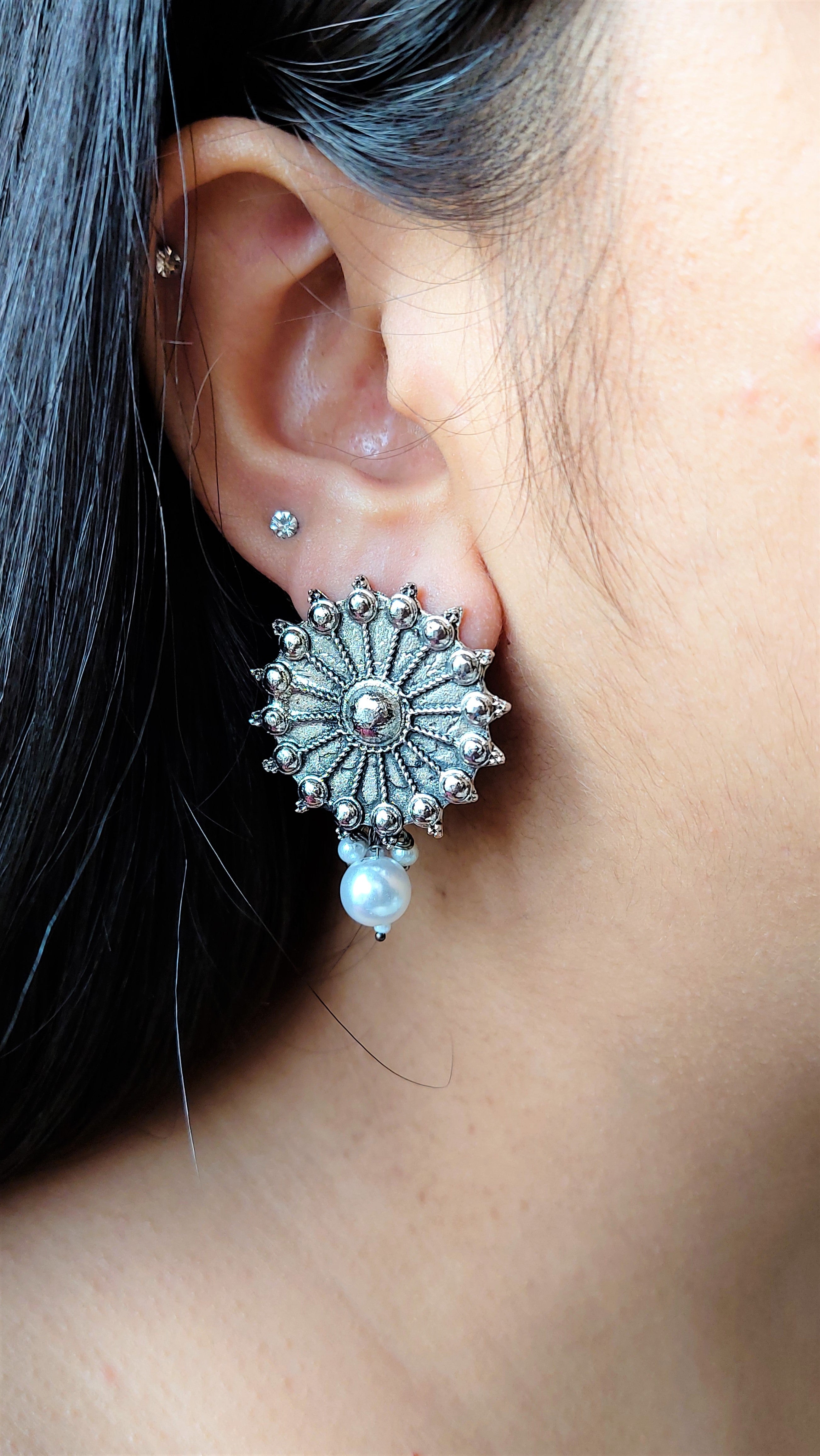 RATI DROP EARRING