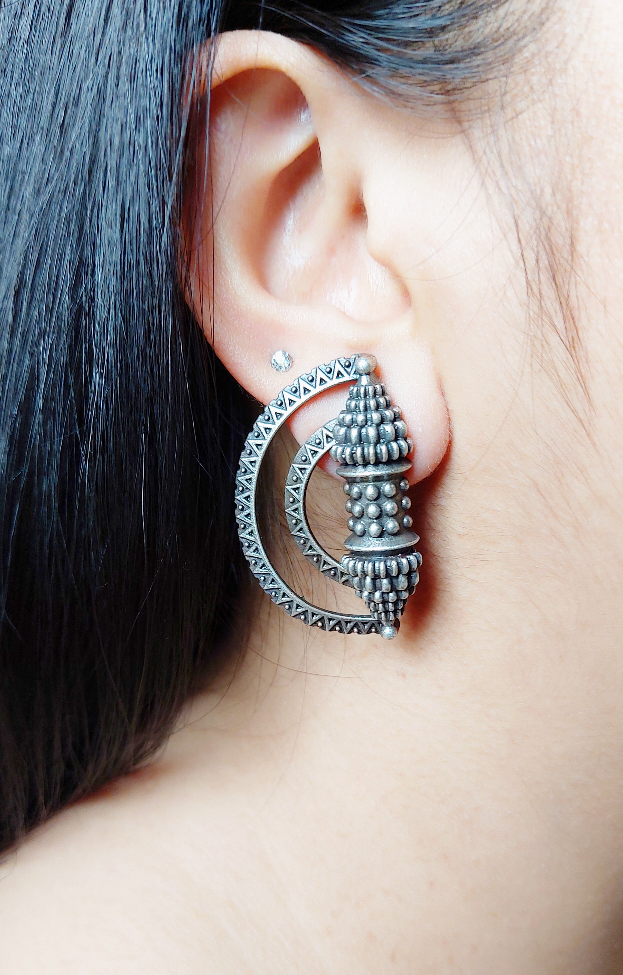DUTARA EAR STUDS