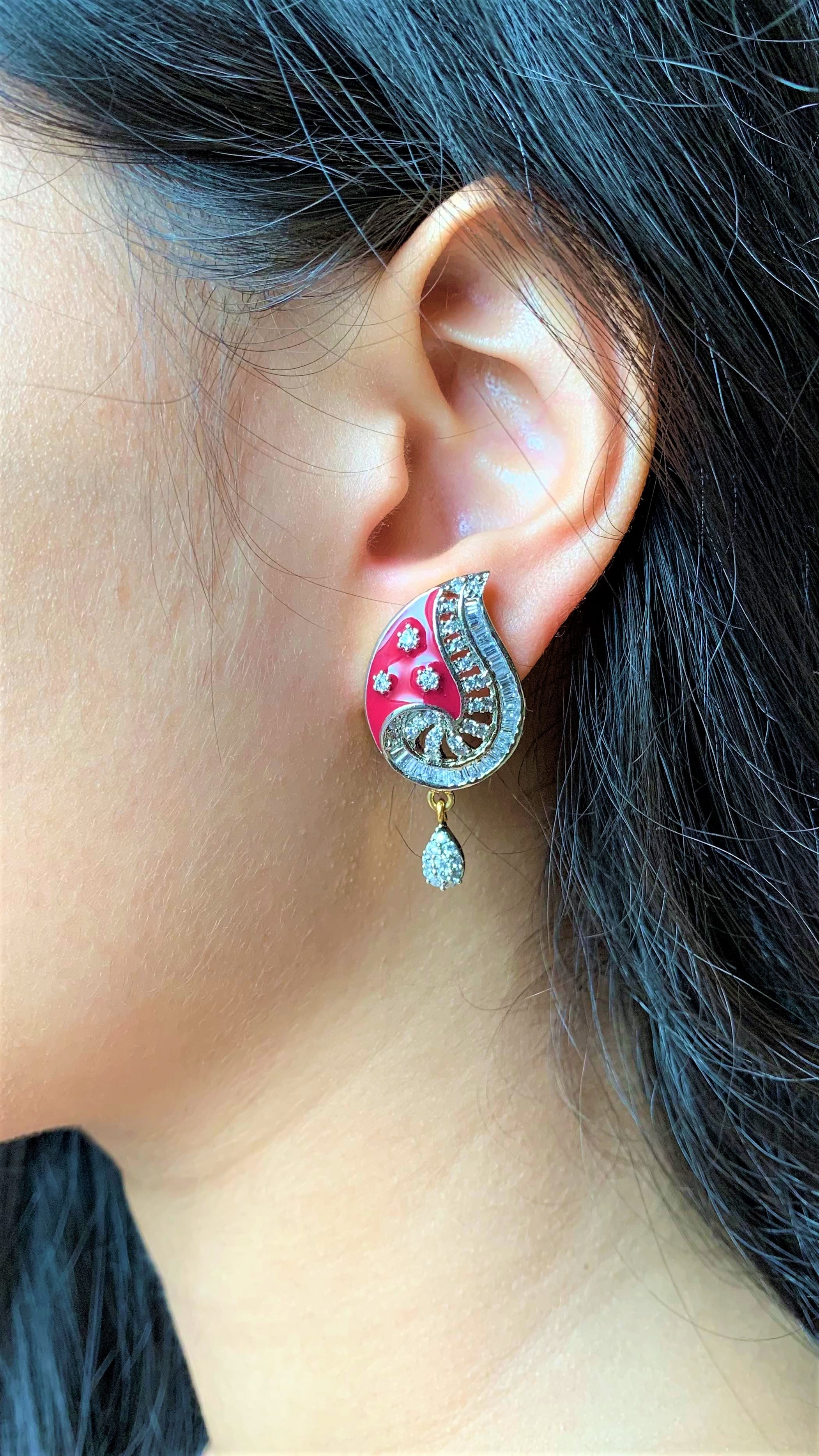 LUCY STUD EARRING