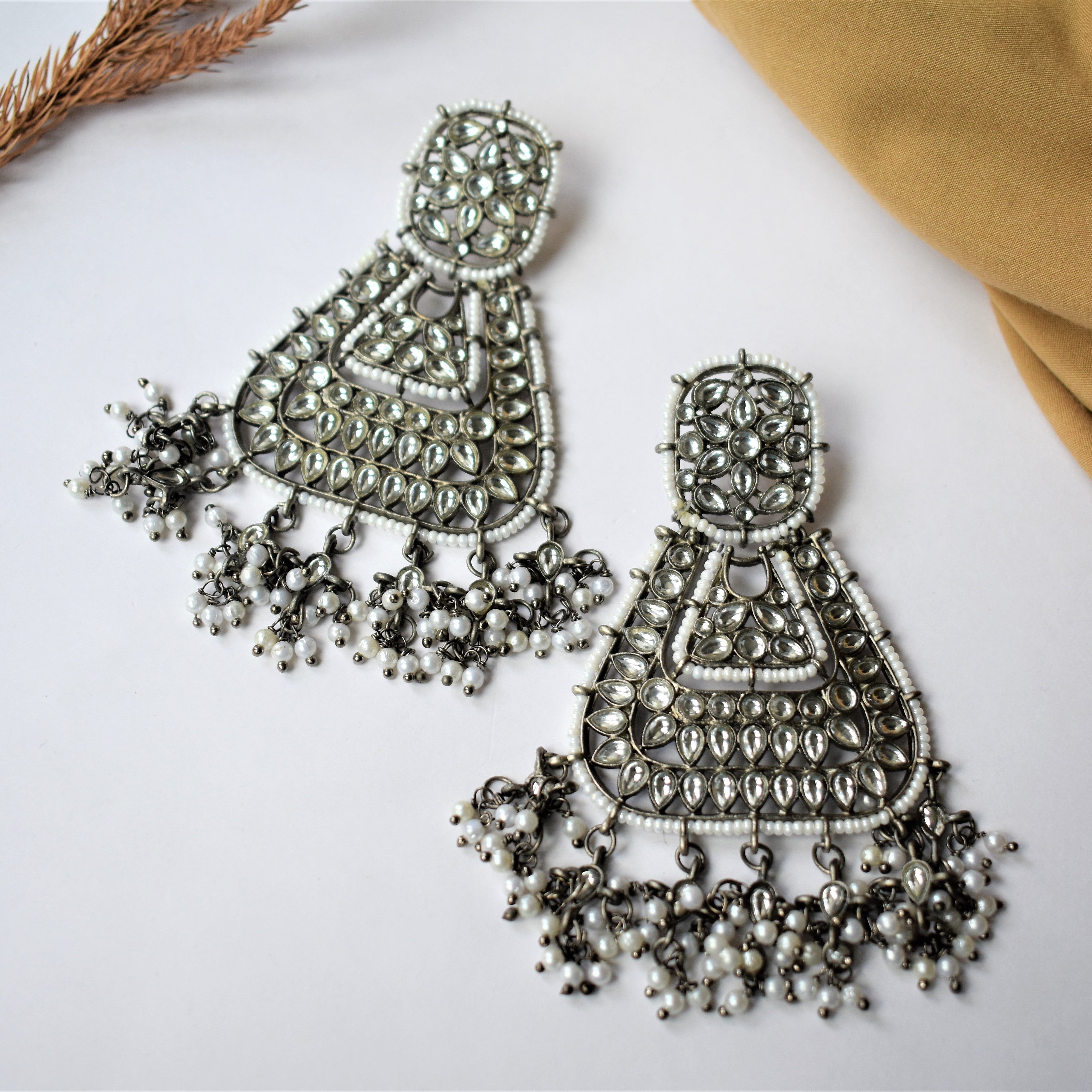 SAMISHA EARRING