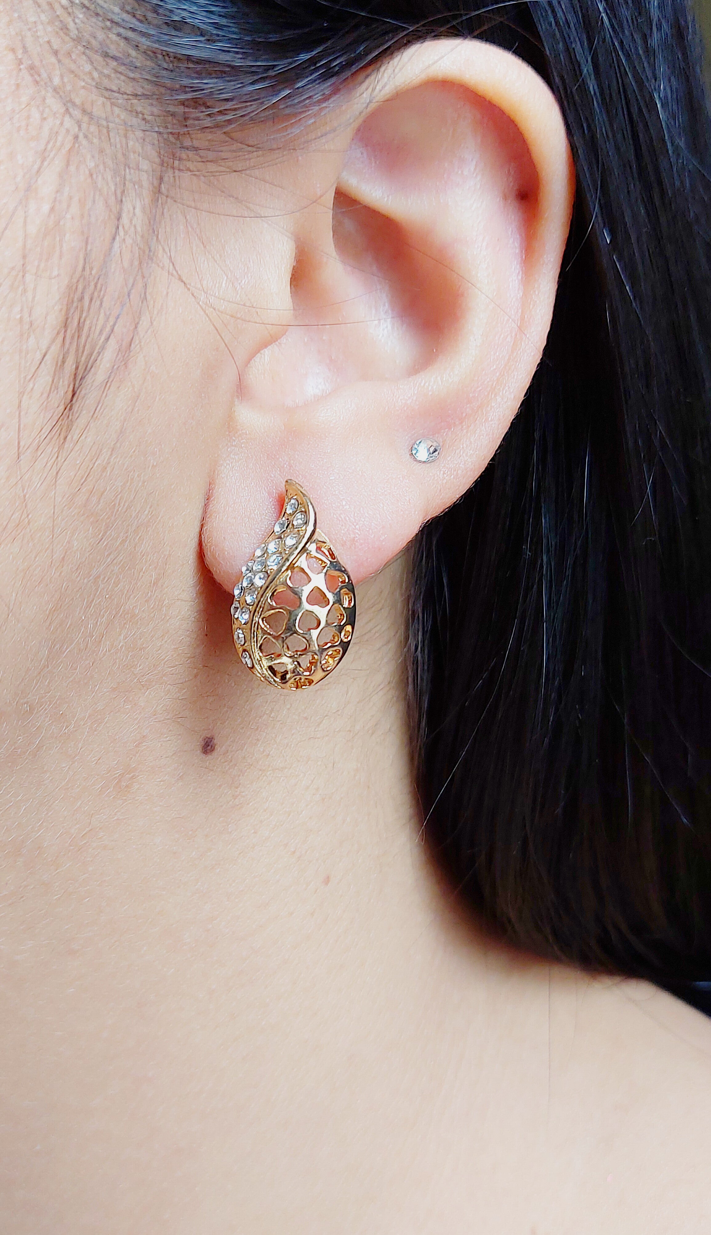 ALIA EAR STUDS