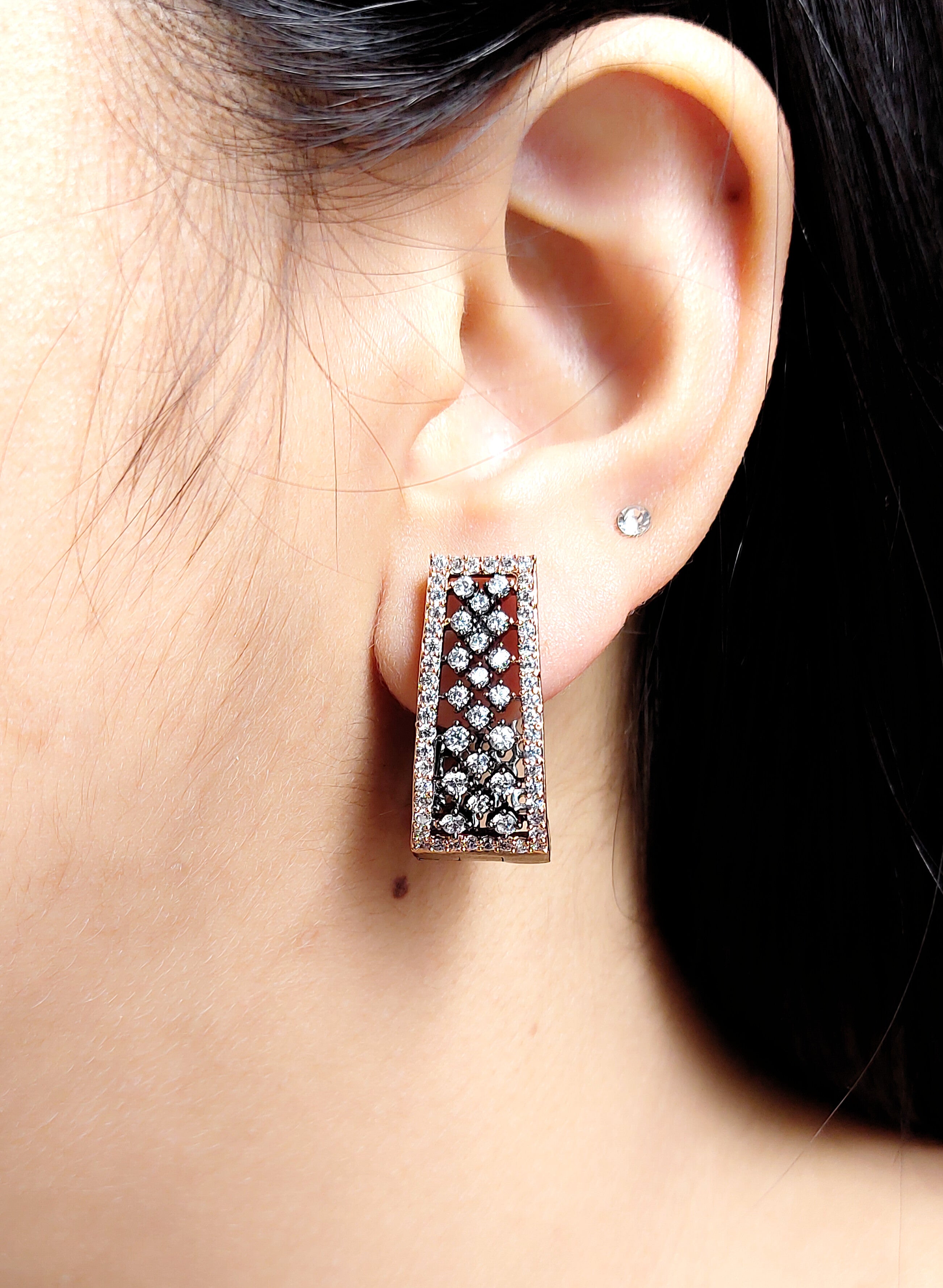 ISABELLA EAR STUDS