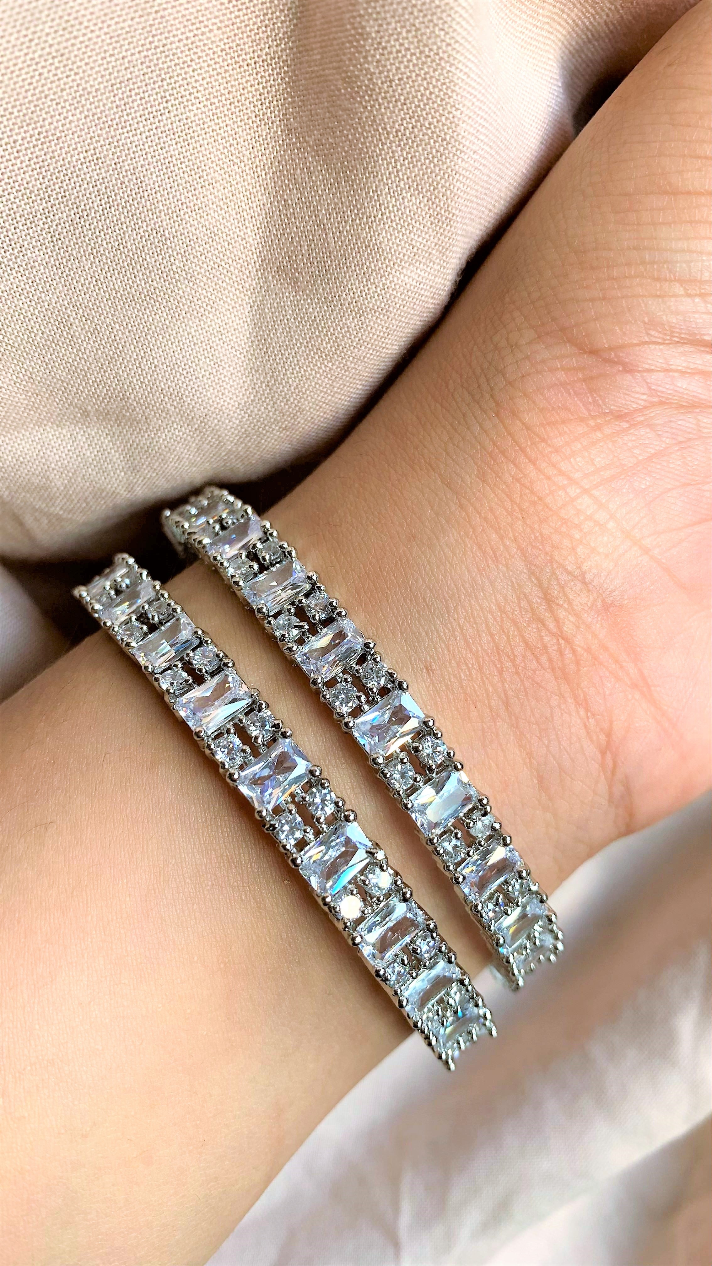 ANVESHA AMERICAN DIAMOND BANGLES